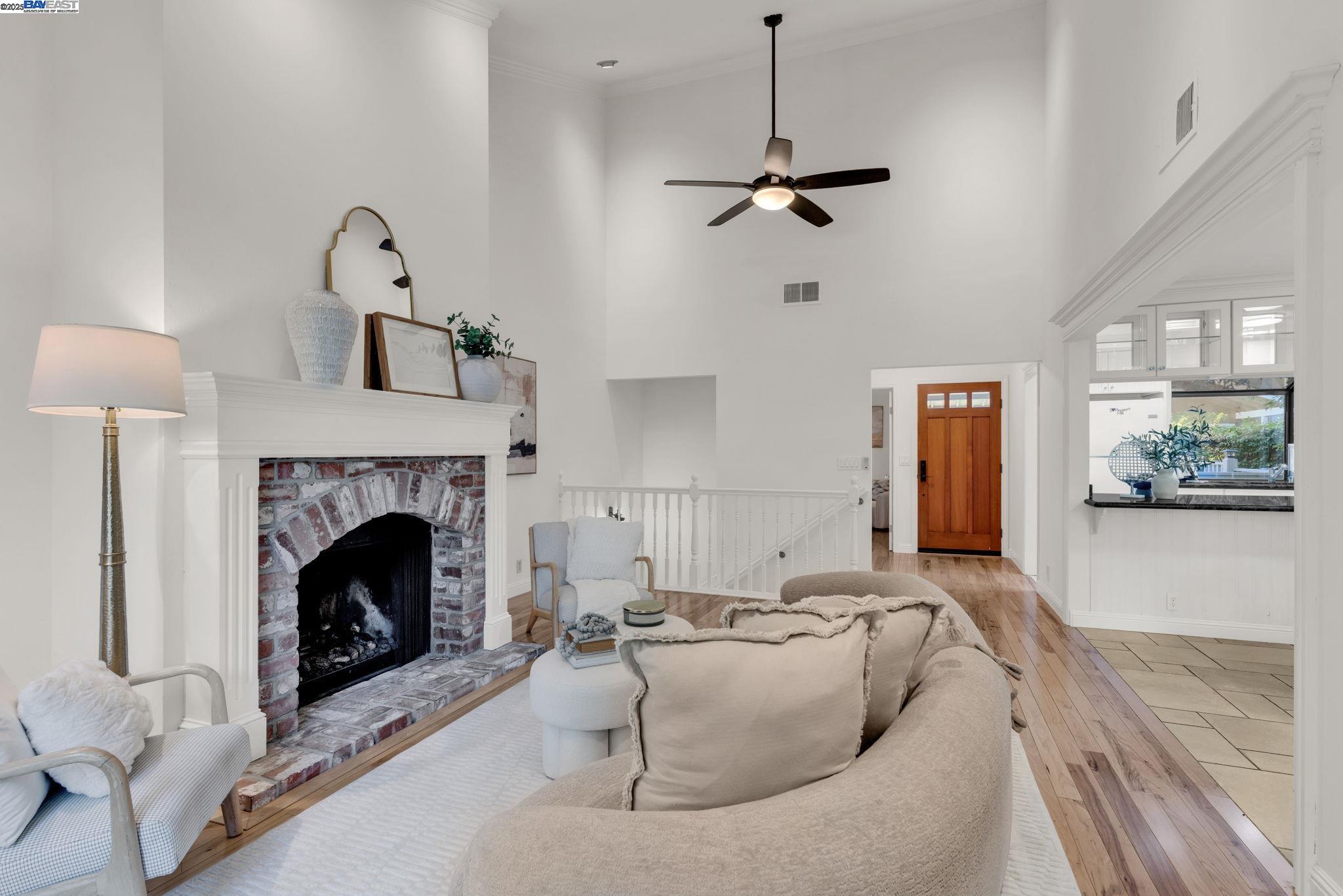 Pleasant Hill, California, 94523, United States, 4 Bedrooms Bedrooms, ,2 BathroomsBathrooms,Residential,For Sale,1991130