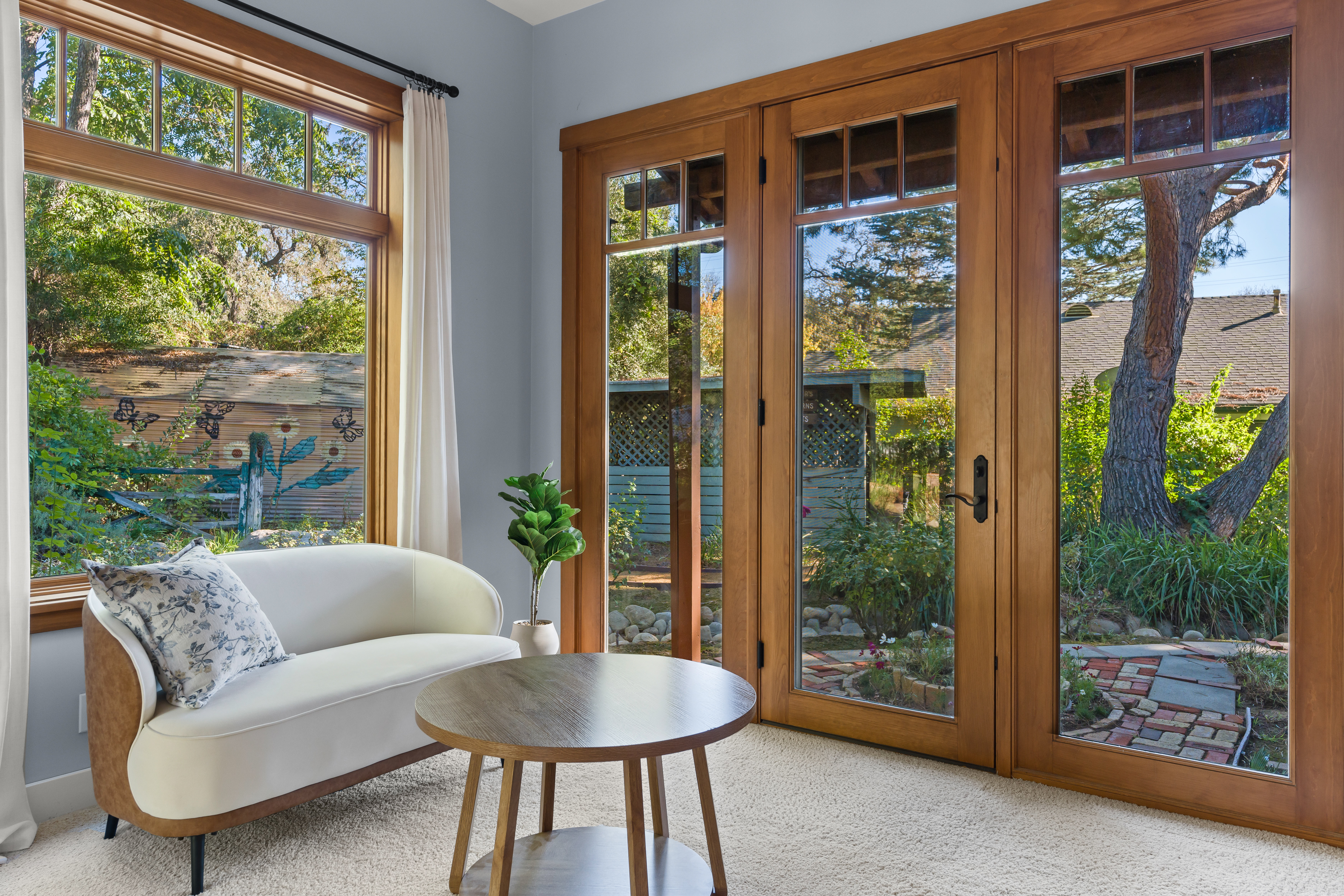  402 South Montgomery Street, Ojai, CA 93023 - 物件實景