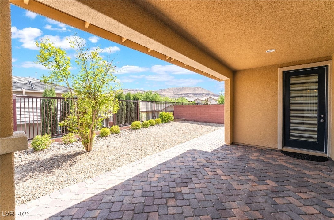 Las Vegas, Nevada, 89135, United States, 3 Bedrooms Bedrooms, ,3 BathroomsBathrooms,Residential,For Sale,1928767