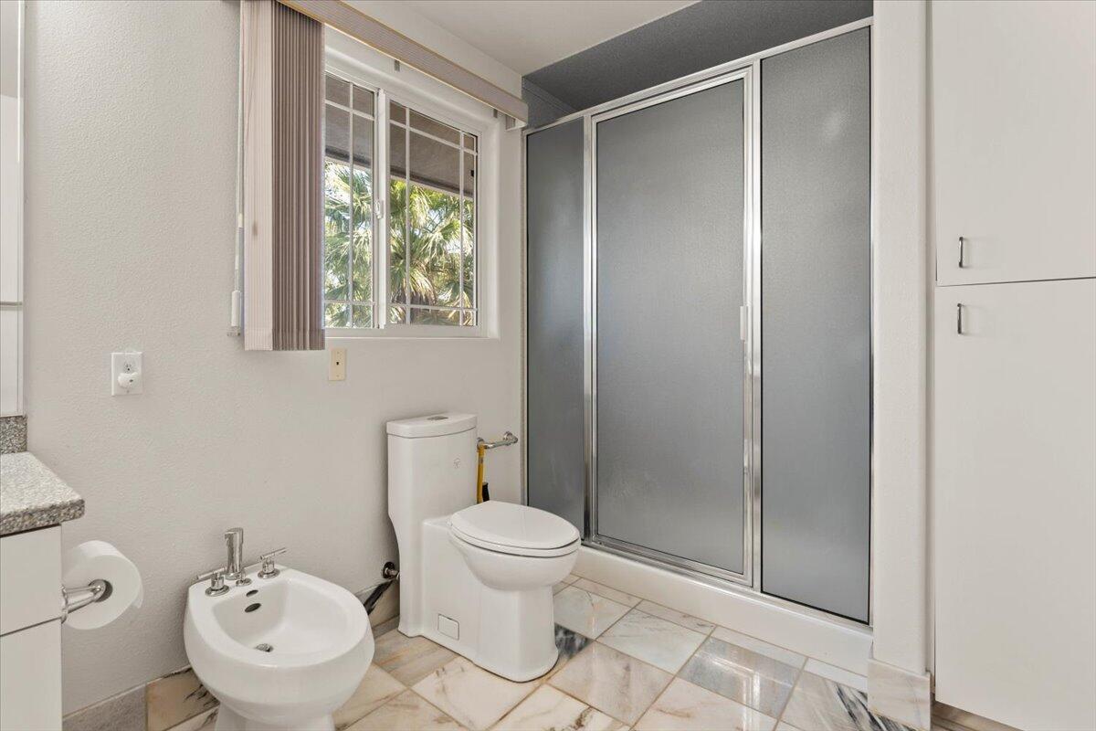 Red Bluff, California, 96080, United States, 4 Bedrooms Bedrooms, ,4 BathroomsBathrooms,Residential,For Sale,1905885
