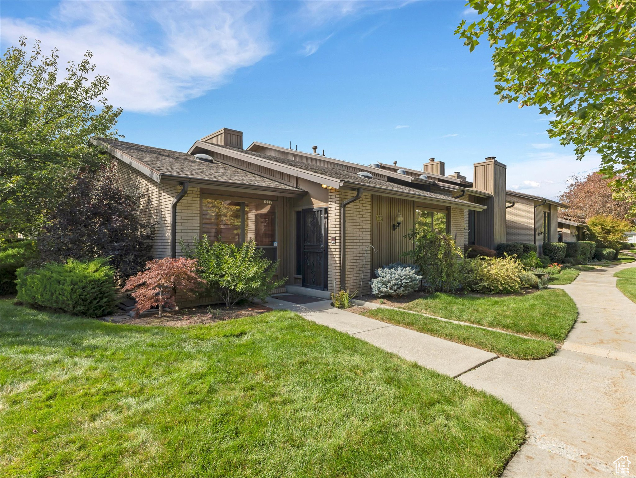 Murray, Utah, 84121, United States, 3 Bedrooms Bedrooms, ,Residential,For Sale,1957912