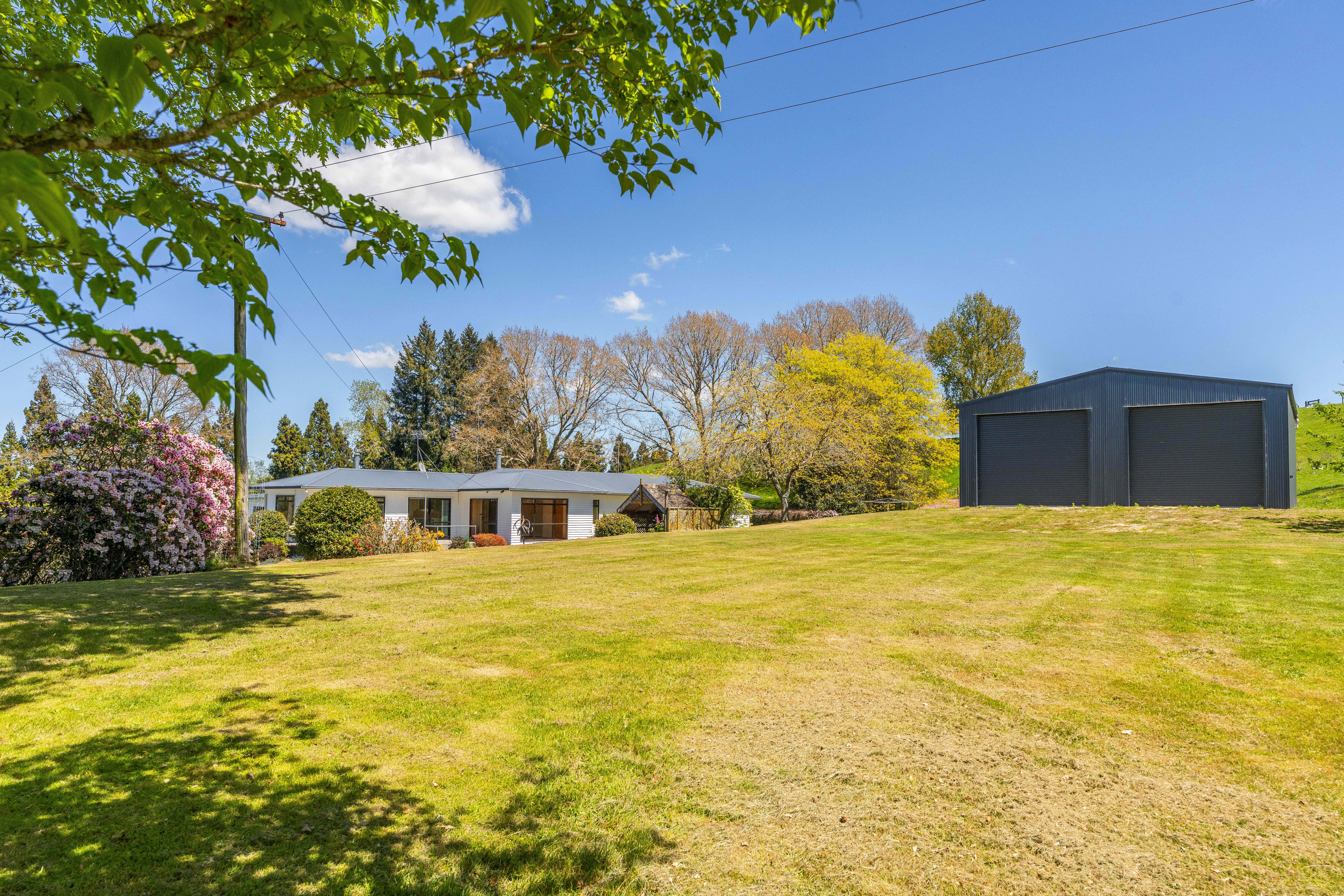  Land, Lifestyle and a Shed to Impress - 物件實景