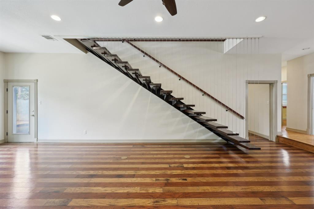 Fort Worth, Texas, 76107, United States, 5 Bedrooms Bedrooms, ,3 BathroomsBathrooms,Residential,For Sale,1915369