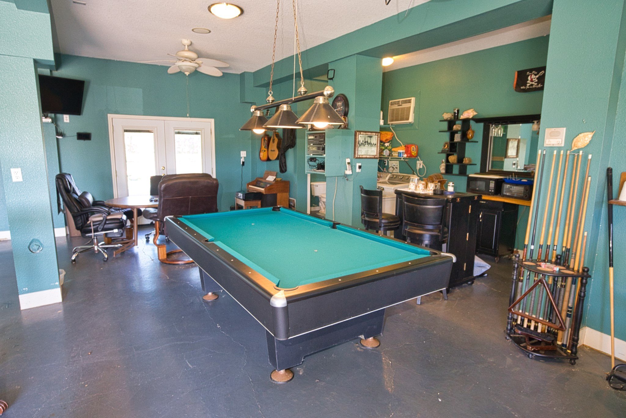 Brazoria, Texas, 77422, United States, 4 Bedrooms Bedrooms, ,4 BathroomsBathrooms,Residential,For Sale,1975158