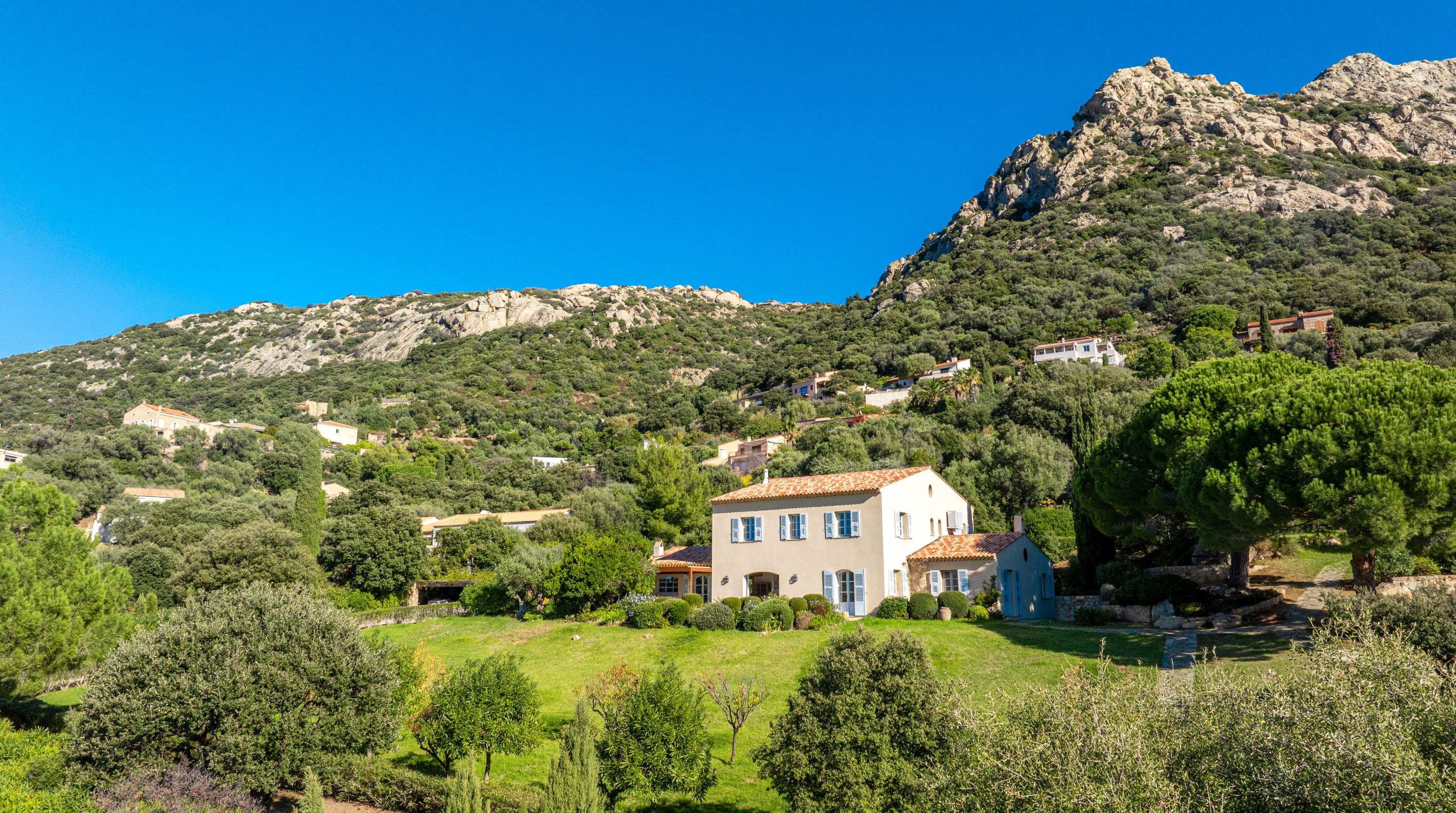  FOR SALE: Exceptional Property in Lumio — The Art of Living in Balagne - 物件實景