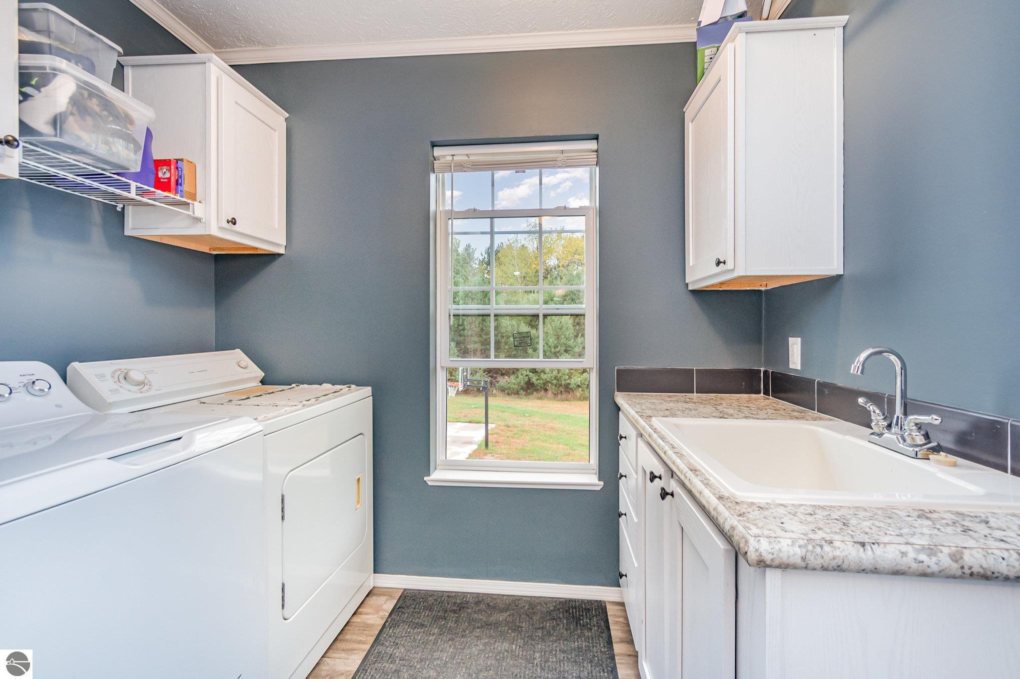 Vestaburg, Michigan, 48891, United States, 6 Bedrooms Bedrooms, ,3 BathroomsBathrooms,Residential,For Sale,1976935