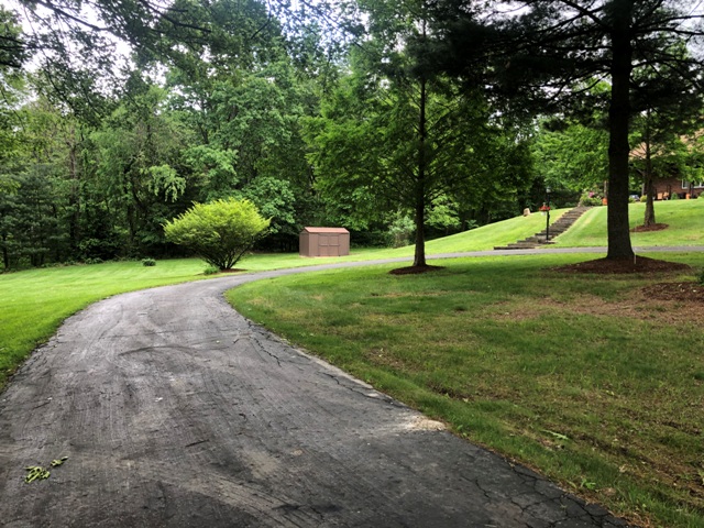 Chester, West Virginia, 26034, United States, 4 Bedrooms Bedrooms, ,3 BathroomsBathrooms,Residential,For Sale,1974553