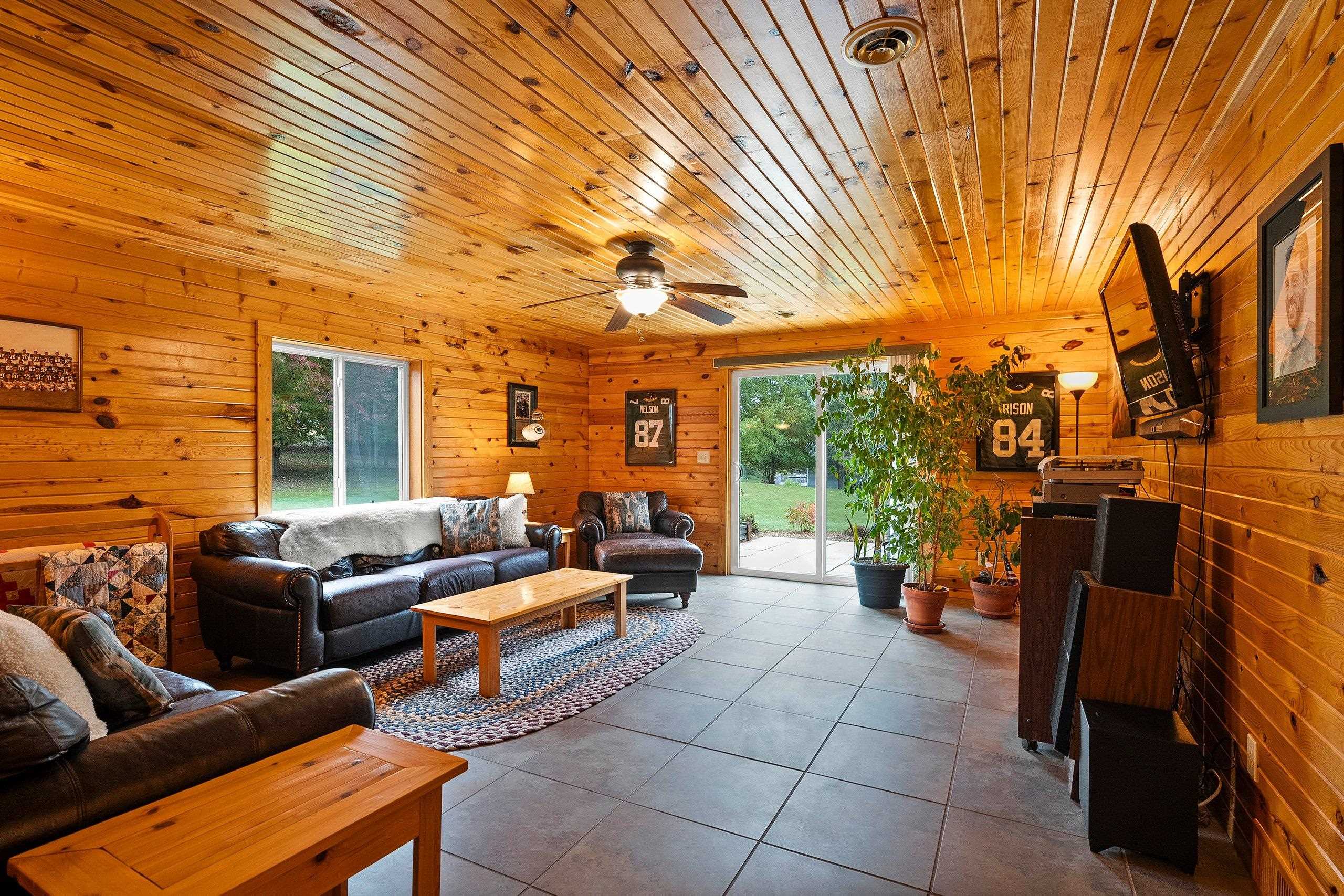 SOBIESKI, Wisconsin, 54171, United States, 5 Bedrooms Bedrooms, ,3 BathroomsBathrooms,Residential,For Sale,1965395