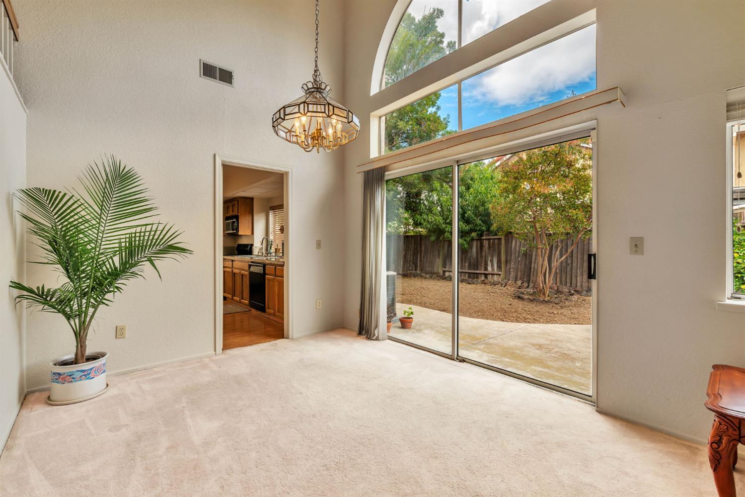 Tracy, California, 95376, United States, 4 Bedrooms Bedrooms, ,3 BathroomsBathrooms,Residential,For Sale,1949007