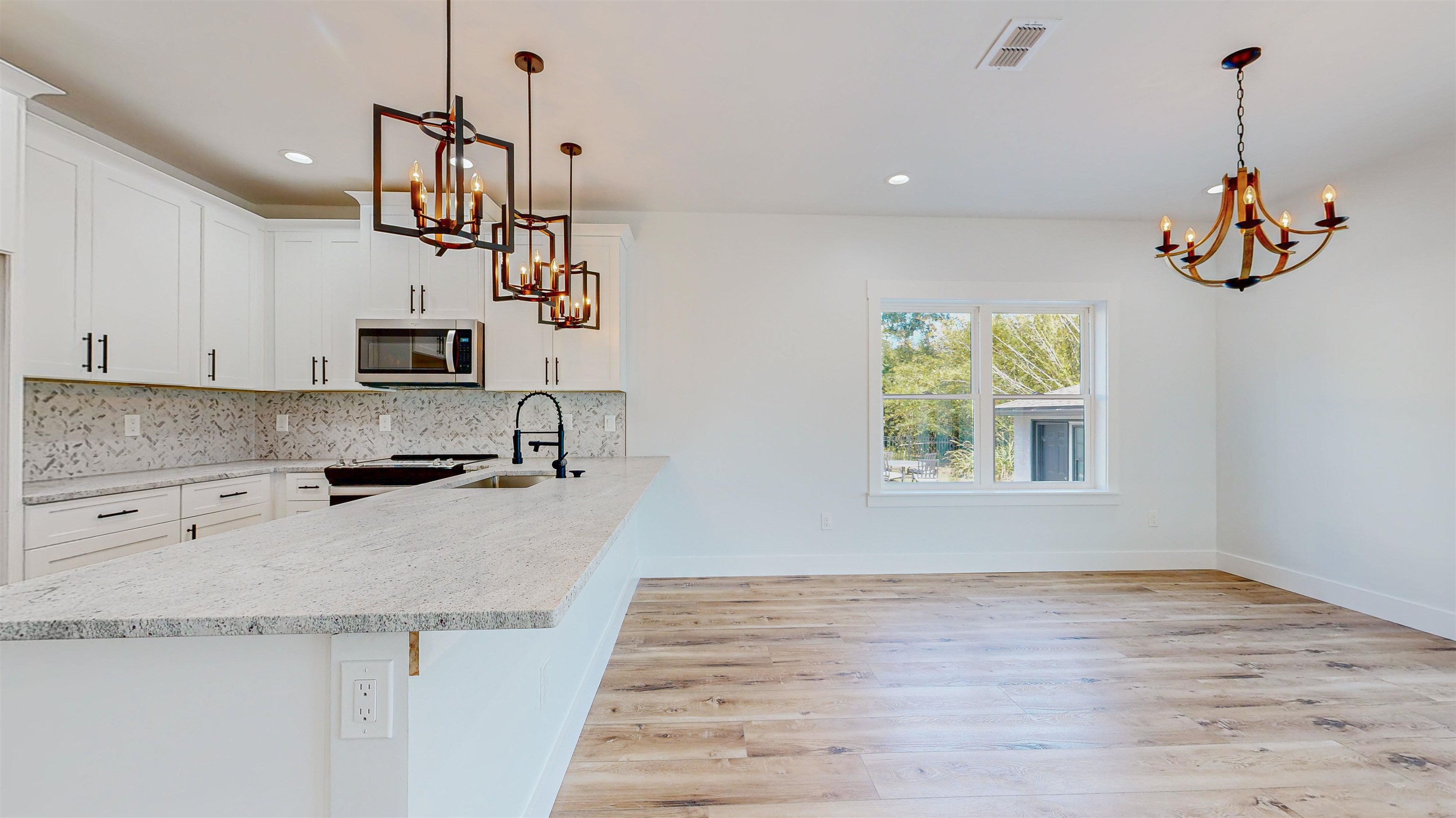 24 E Park Ave, St Augustine, Florida, 32084, United States, 4 Bedrooms Bedrooms, ,3 BathroomsBathrooms,Residential,For Sale,24 E Park Ave,1635608