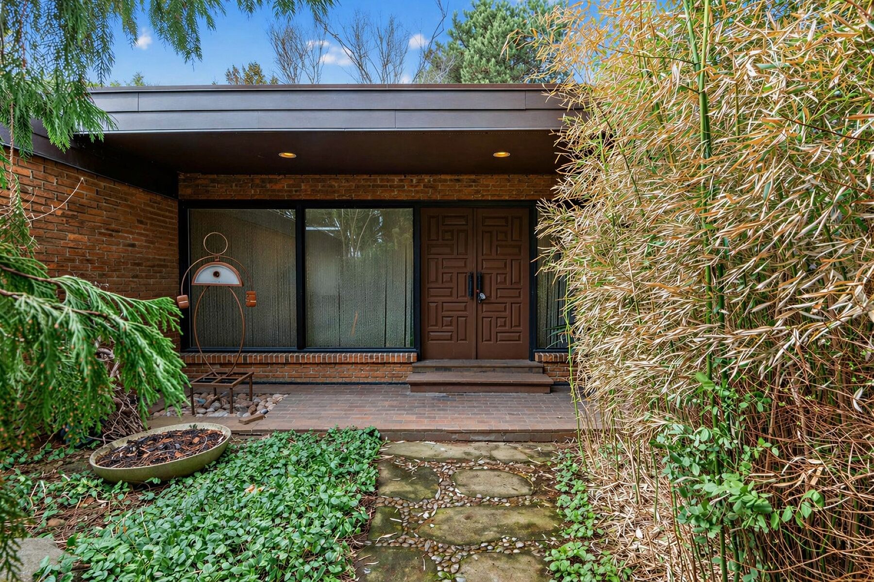  Bridal Path Bungalow - 物件實景