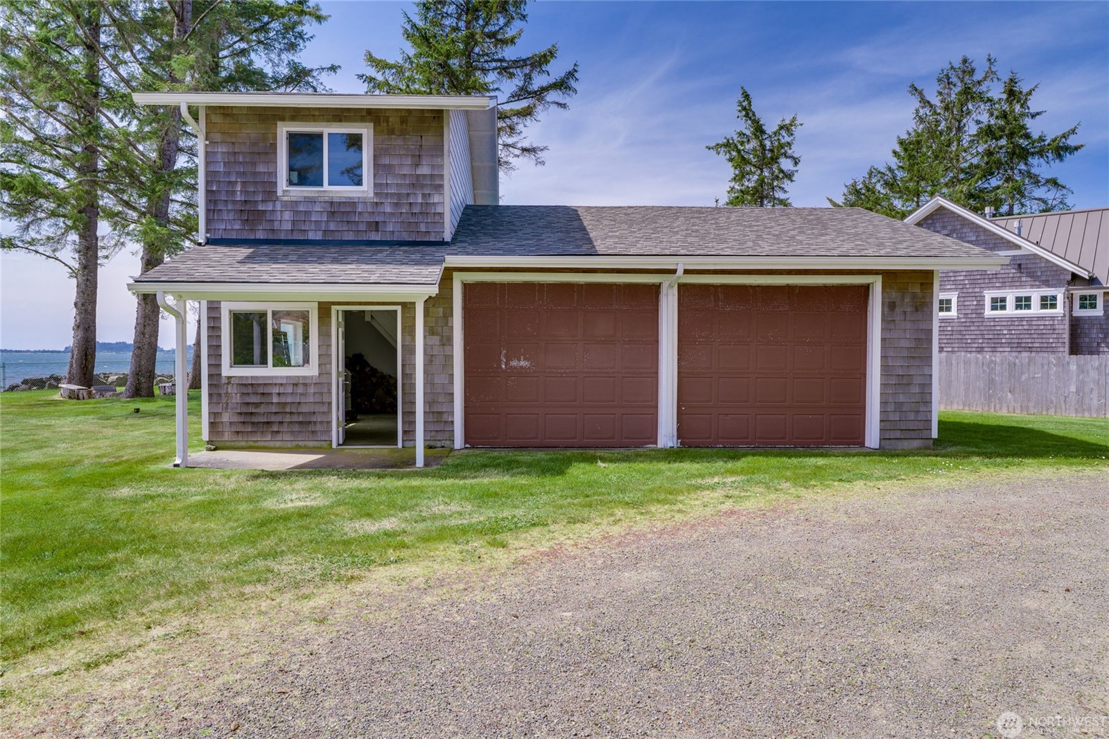 Chinook, Washington, 98614, United States, 2 Bedrooms Bedrooms, ,1 BathroomBathrooms,Residential,For Sale,1814598