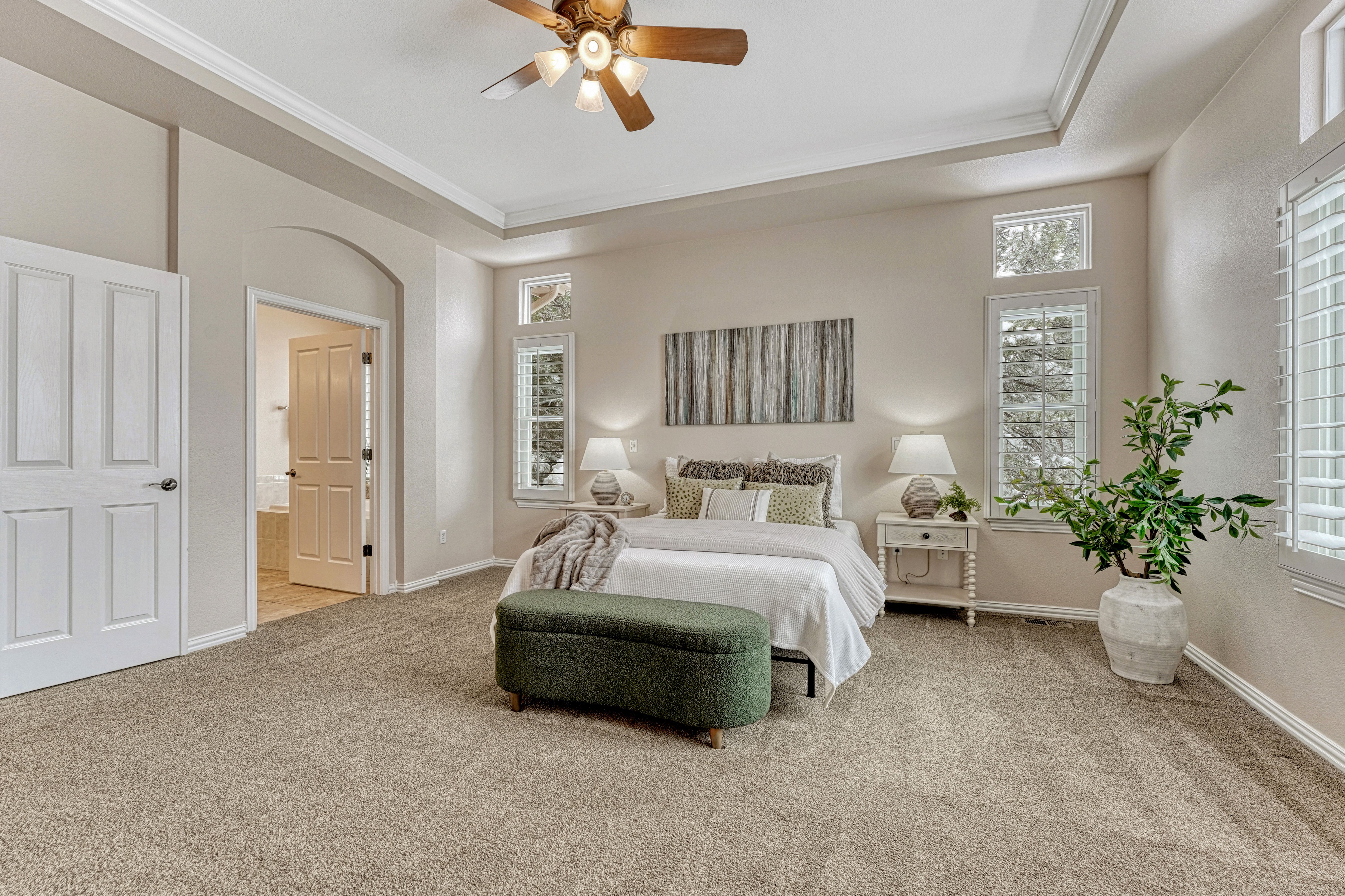  Forest Park Ranch Home with Golf Course Views - 物件實景