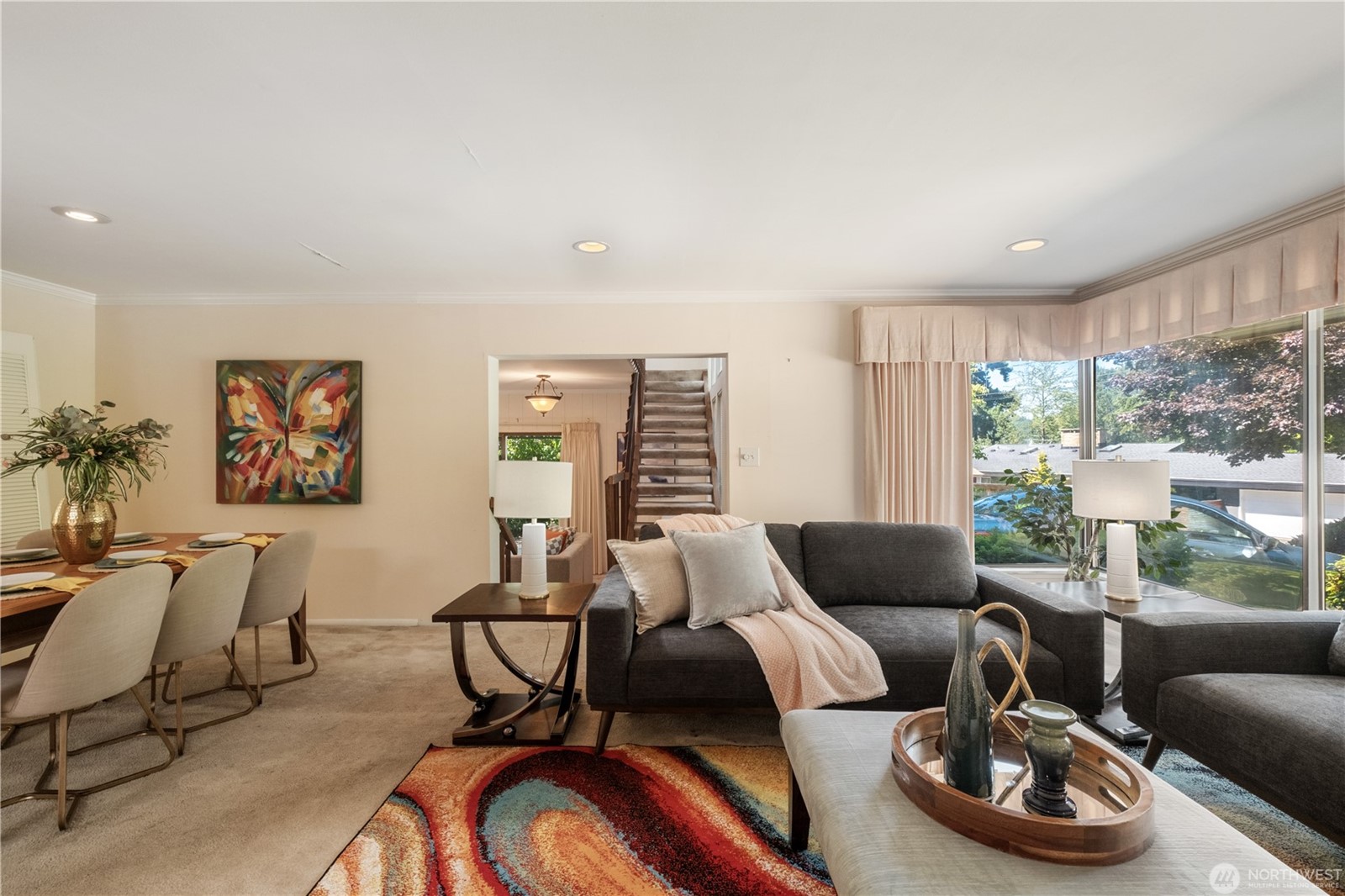 Kirkland, Washington, 98033, United States, 3 Bedrooms Bedrooms, ,2 BathroomsBathrooms,Residential,For Sale,1904417