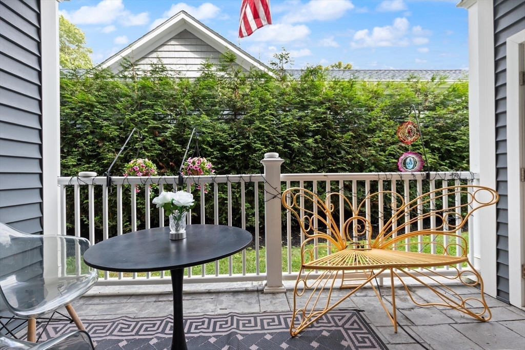 Holbrook, Massachusetts, 02343, United States, 2 Bedrooms Bedrooms, ,2 BathroomsBathrooms,Residential,For Sale,1957151