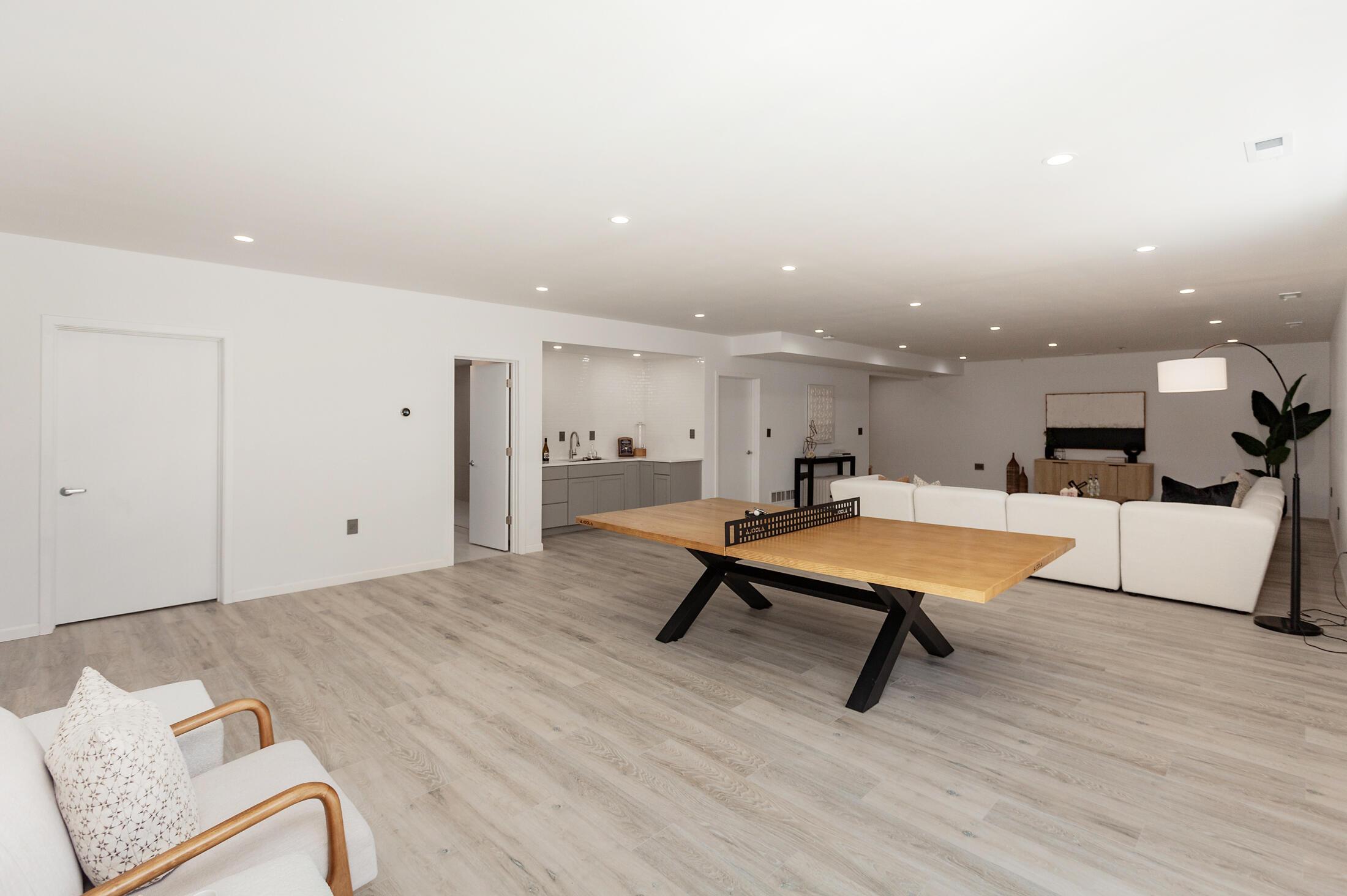 Ames, Iowa, 50014, United States, 4 Bedrooms Bedrooms, ,5 BathroomsBathrooms,Residential,For Sale,1801631