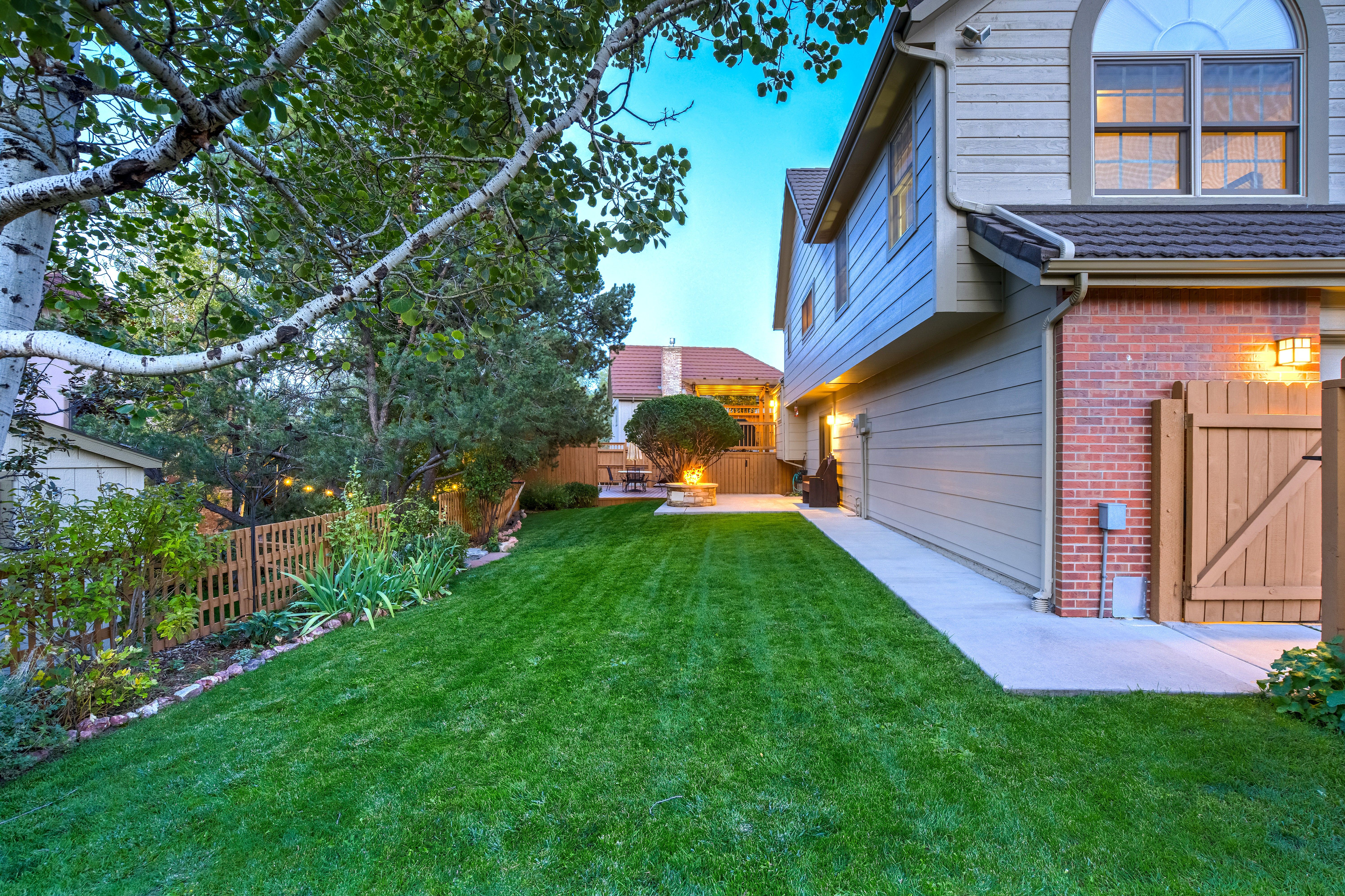  Impeccably Maintained Craftsman Retreat on a Quiet Cul-de-Sac - 物件實景