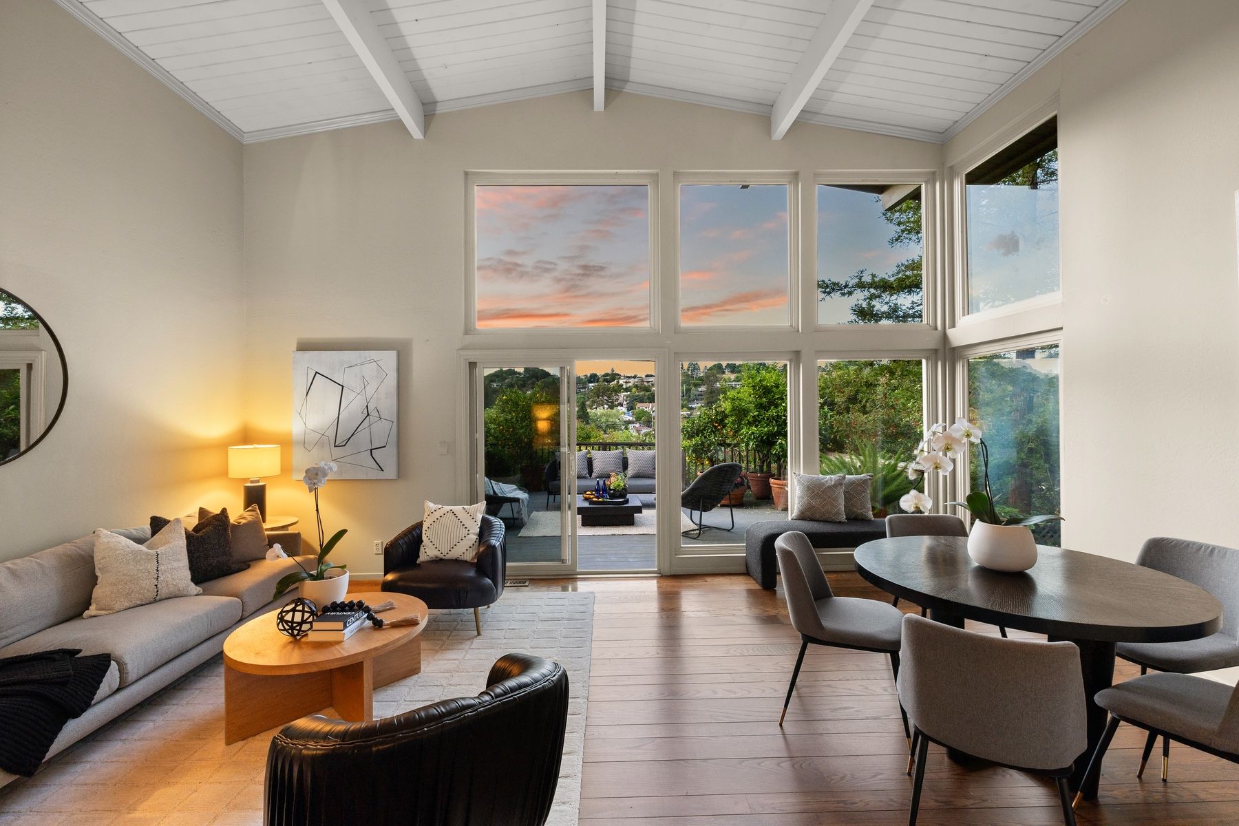  Mid-Century Design and Natural Tranquility in San Rafael’s West End - 物件實景