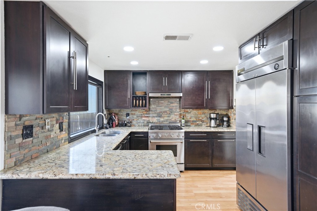 Fontana, California, 92336, United States, 3 Bedrooms Bedrooms, ,2 BathroomsBathrooms,Residential,For Sale,2028029