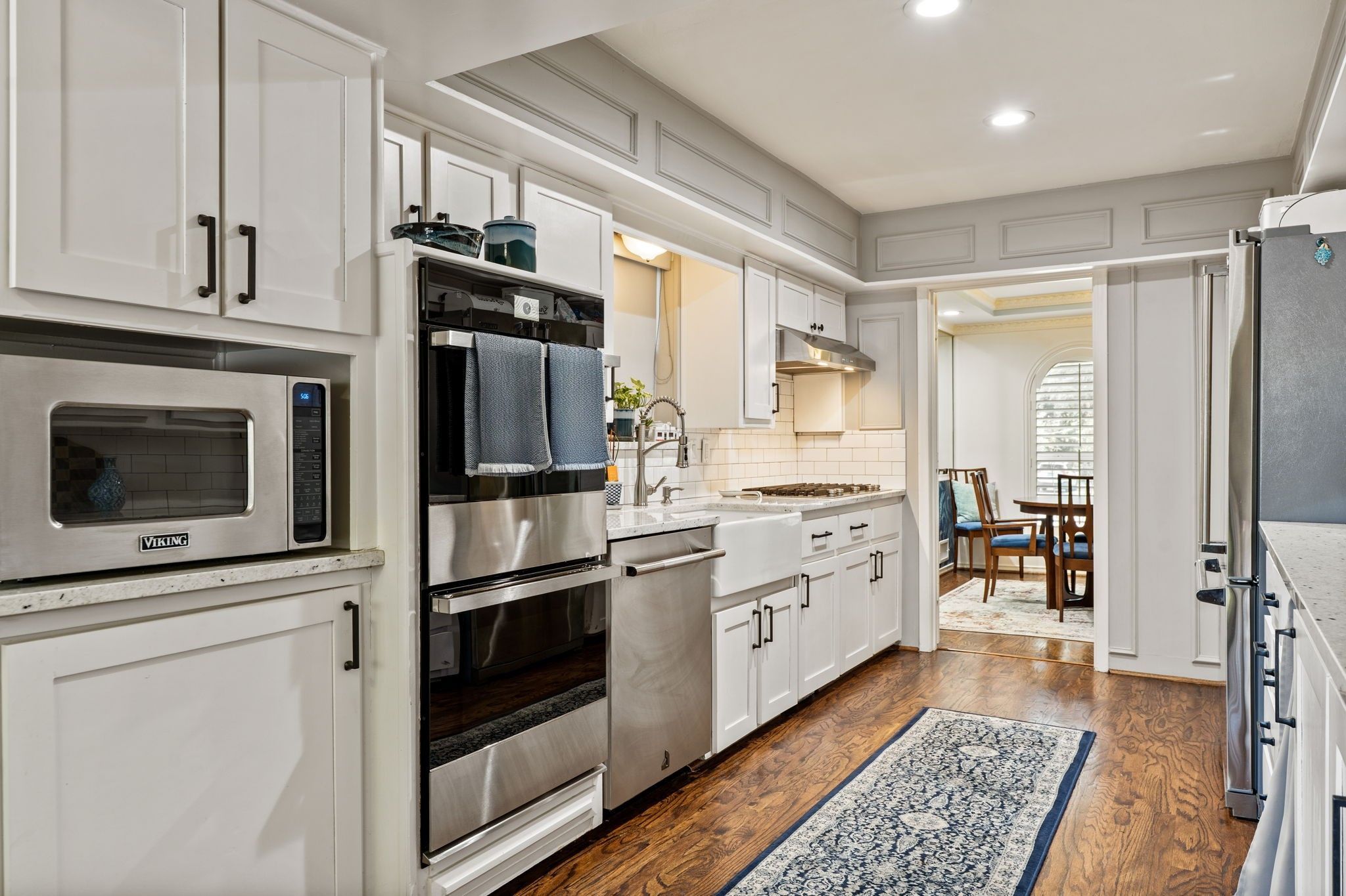  9683 Whitehurst Drive - 物件實景