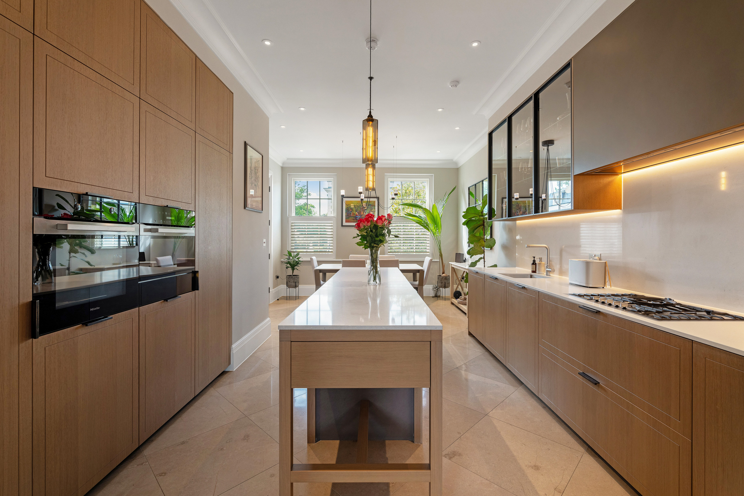  A Four-Bedroom House in the Prestigious Magna Carta Park - 物件實景