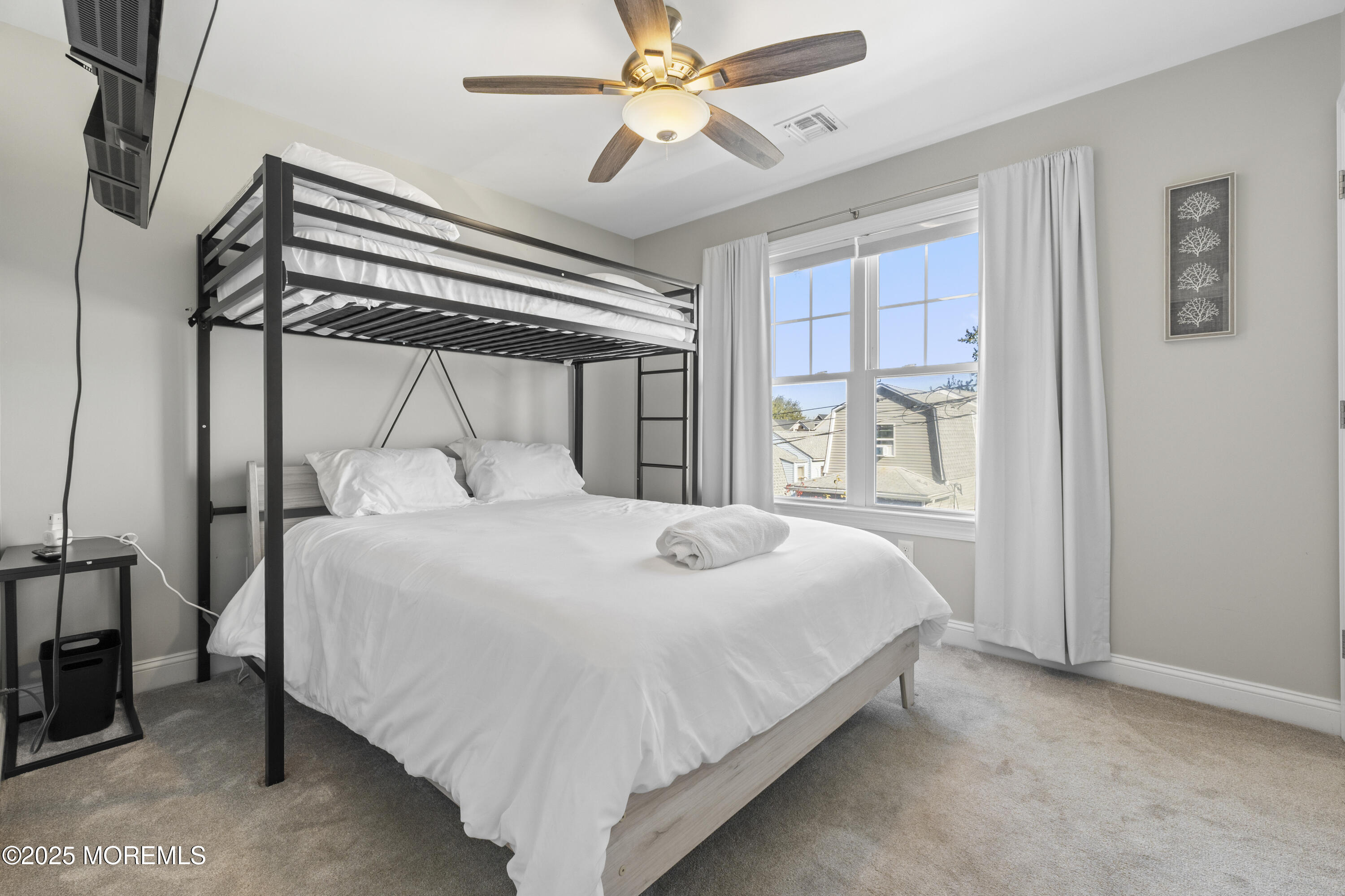 Highlands, New Jersey, 07732, United States, 3 Bedrooms Bedrooms, ,3 BathroomsBathrooms,Residential,For Sale,1977808