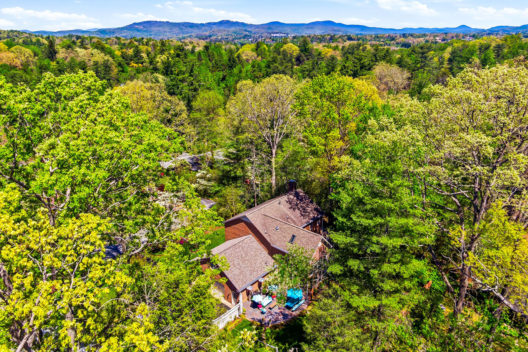  HENDERSONVILLE - 物件實景