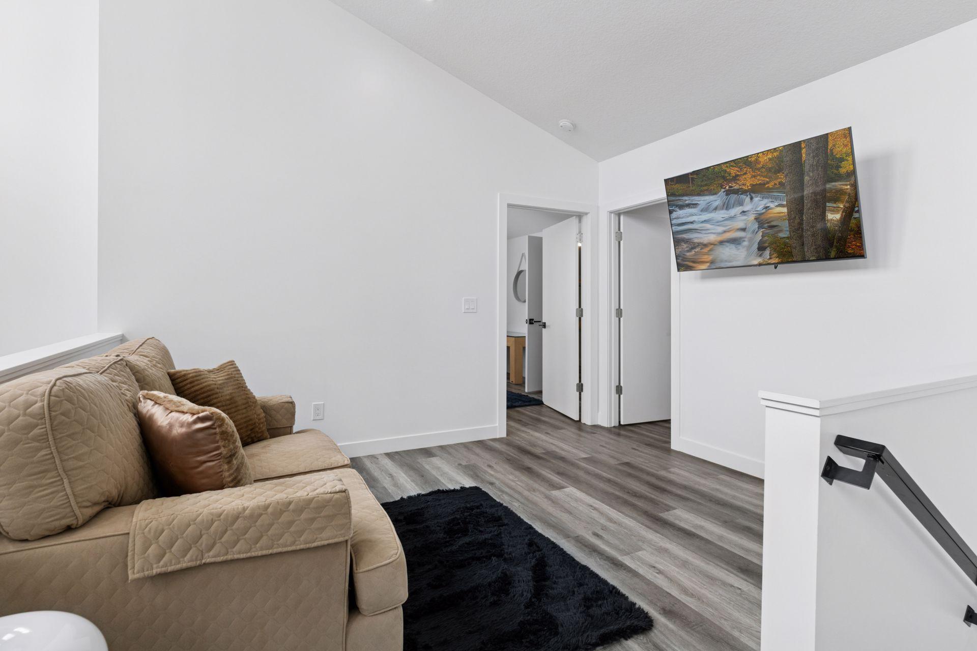 Wayzata, Minnesota, 55391, United States, 3 Bedrooms Bedrooms, ,4 BathroomsBathrooms,Residential,For Sale,1938784