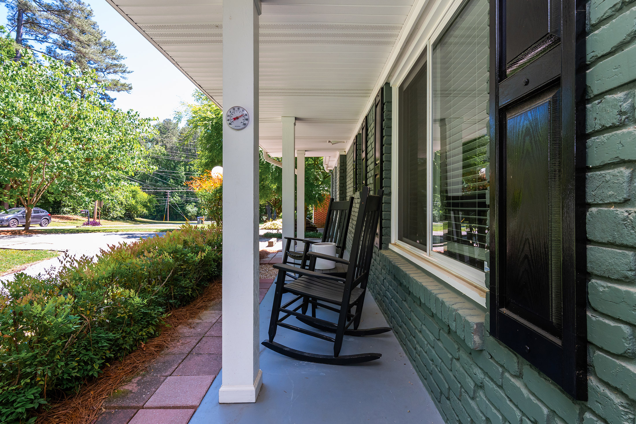  Classic Brick Ranch in Sought-After Wakefield Forest - 物件實景