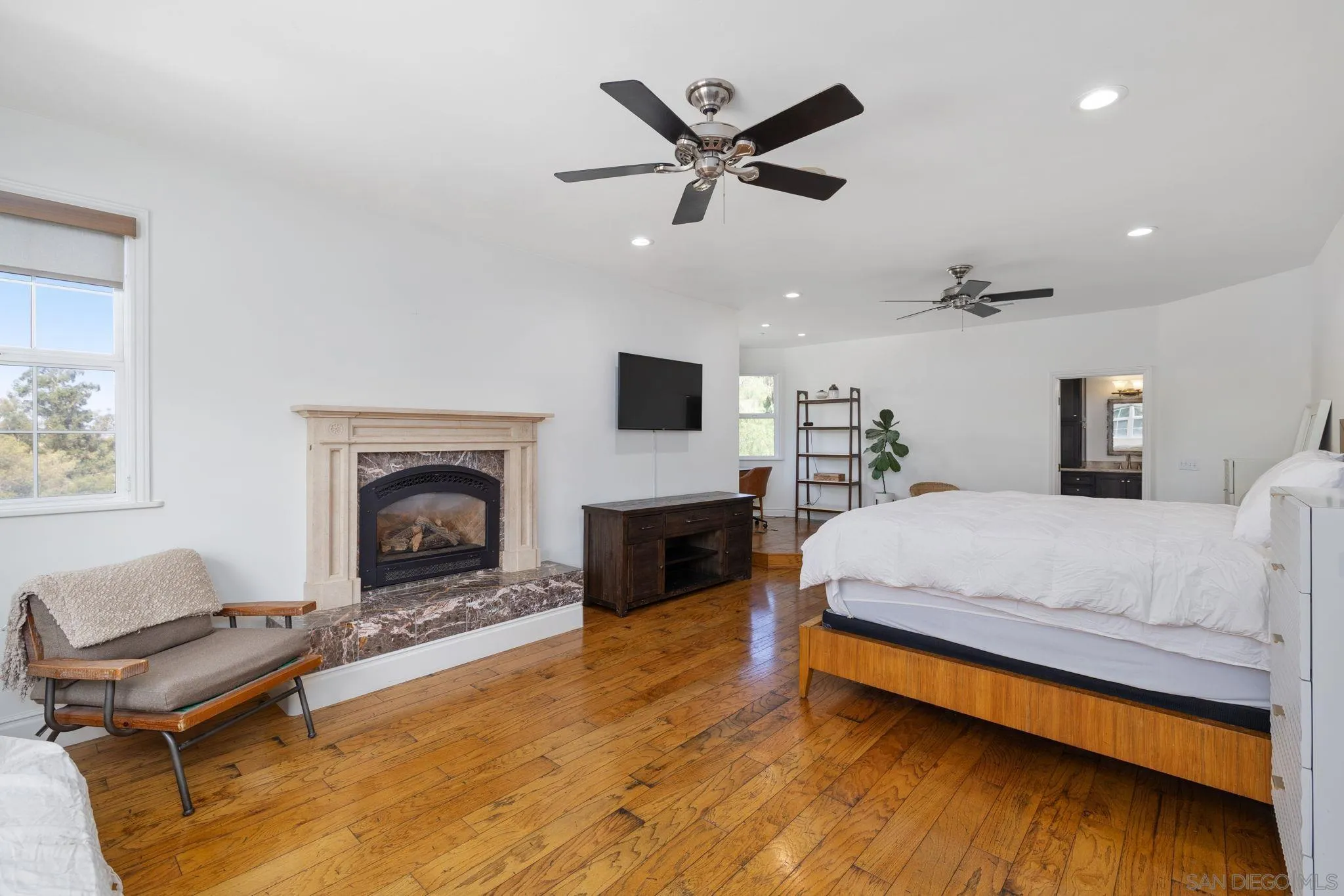 El Cajon, California, 92021, United States, 3 Bedrooms Bedrooms, ,3 BathroomsBathrooms,Residential,For Sale,1942196