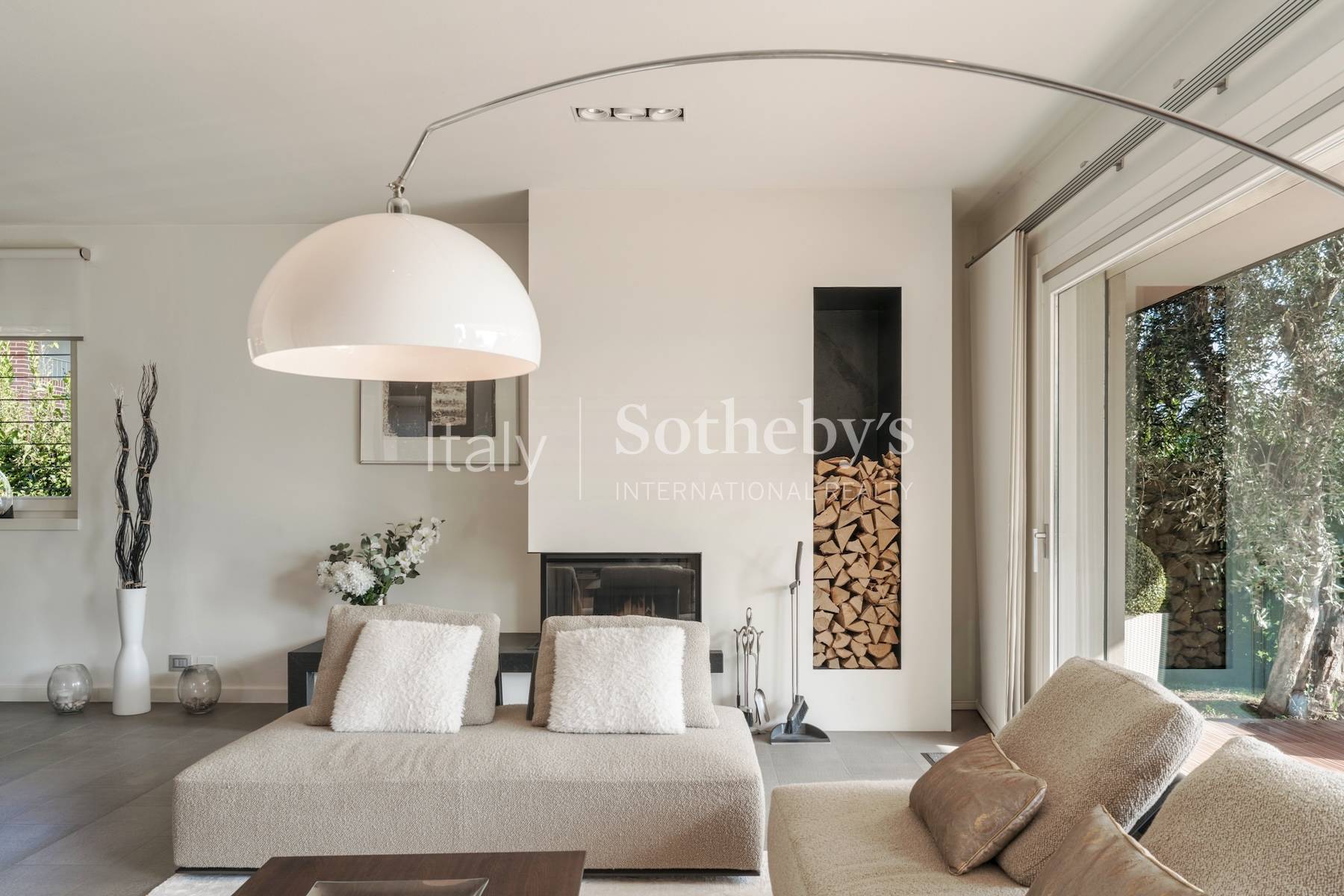  Exclusive modern waterfront villa with private dock - 物件實景