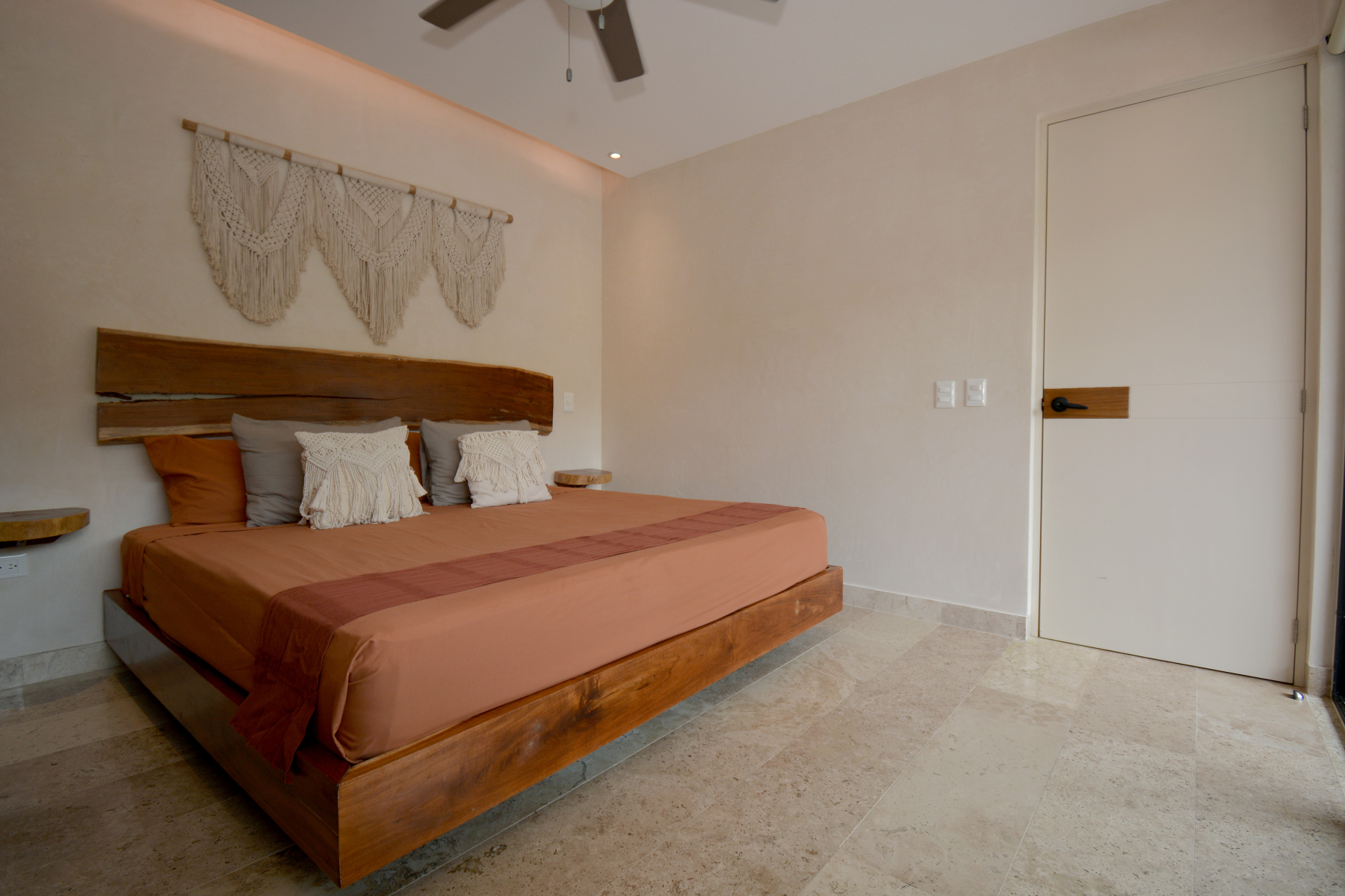  MODERN APARTMENT WITH PRIVATE POOL AND EXCLUSIVE DESIGN - 物件實景