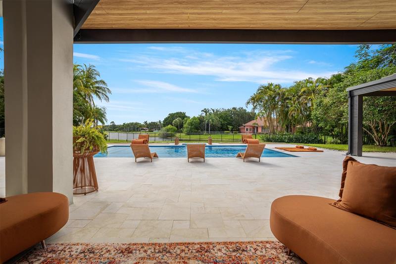 Weston, Florida, 33331, United States, 7 Bedrooms Bedrooms, ,9 BathroomsBathrooms,Residential,For Sale,1946951