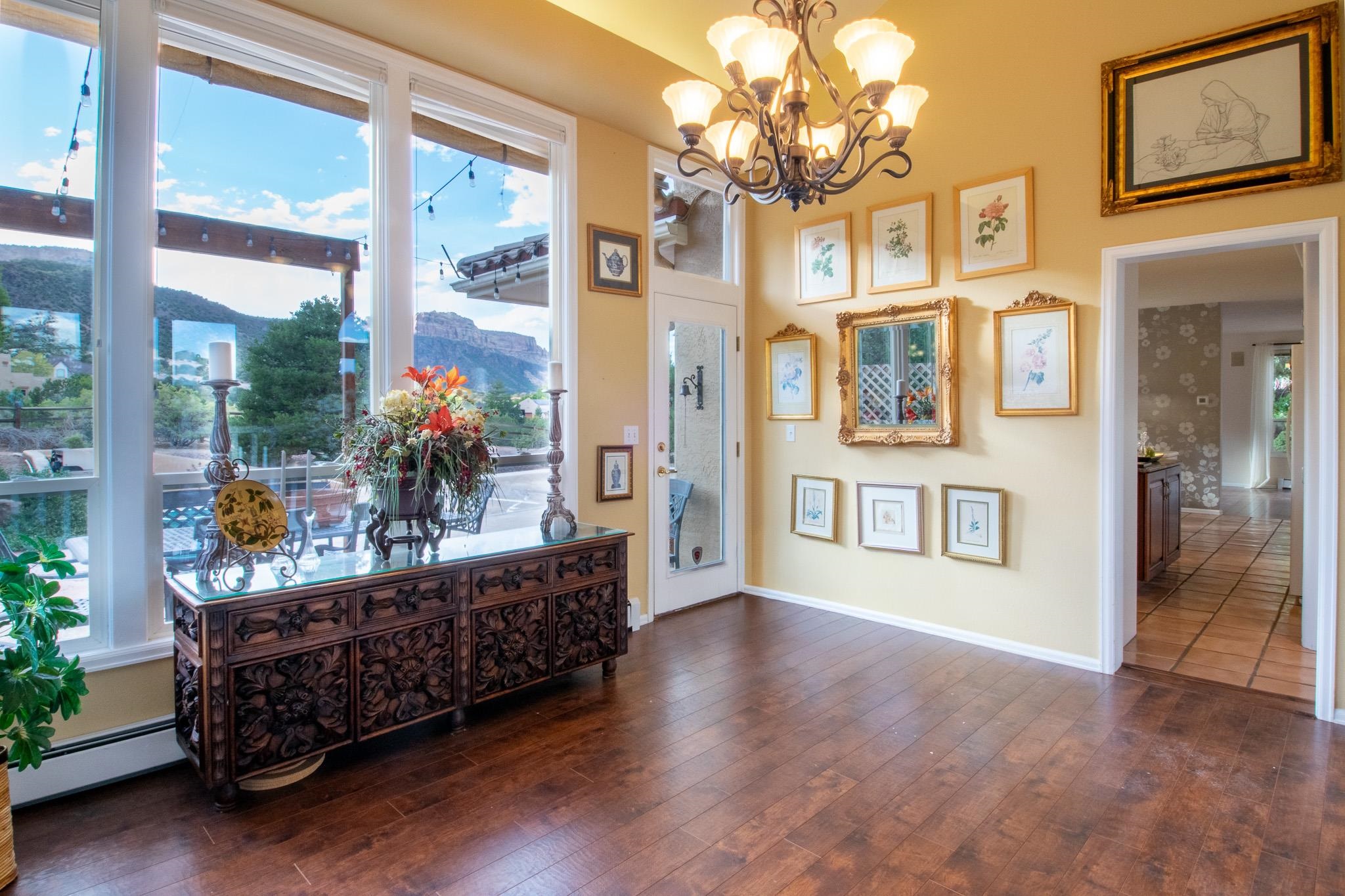 Grand Junction, Colorado, 81507, United States, 5 Bedrooms Bedrooms, ,3 BathroomsBathrooms,Residential,For Sale,1989085