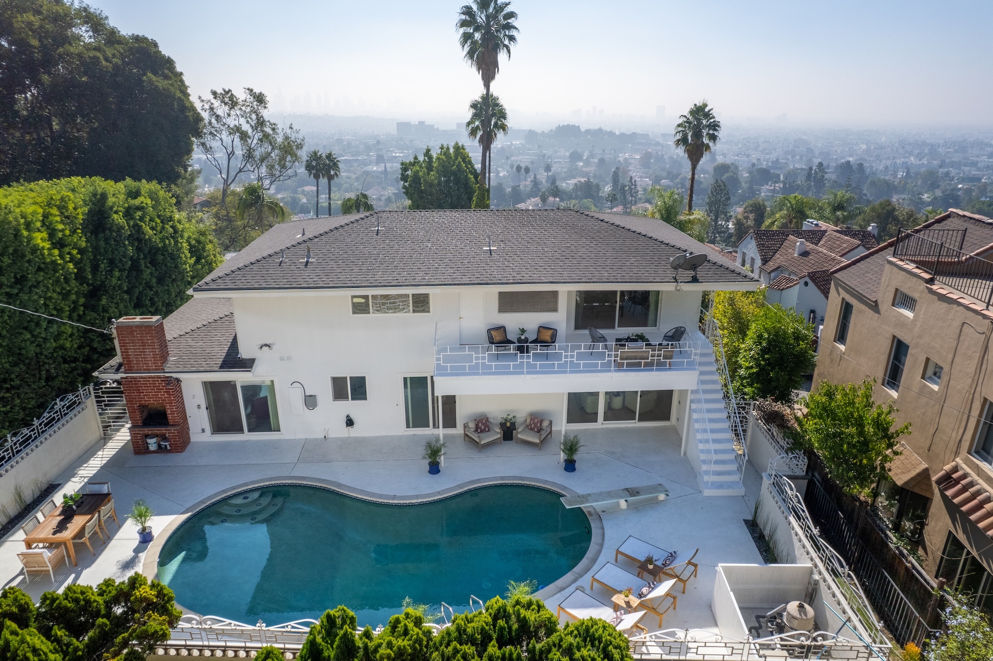  4799 Bonvue Ave - 物件實景