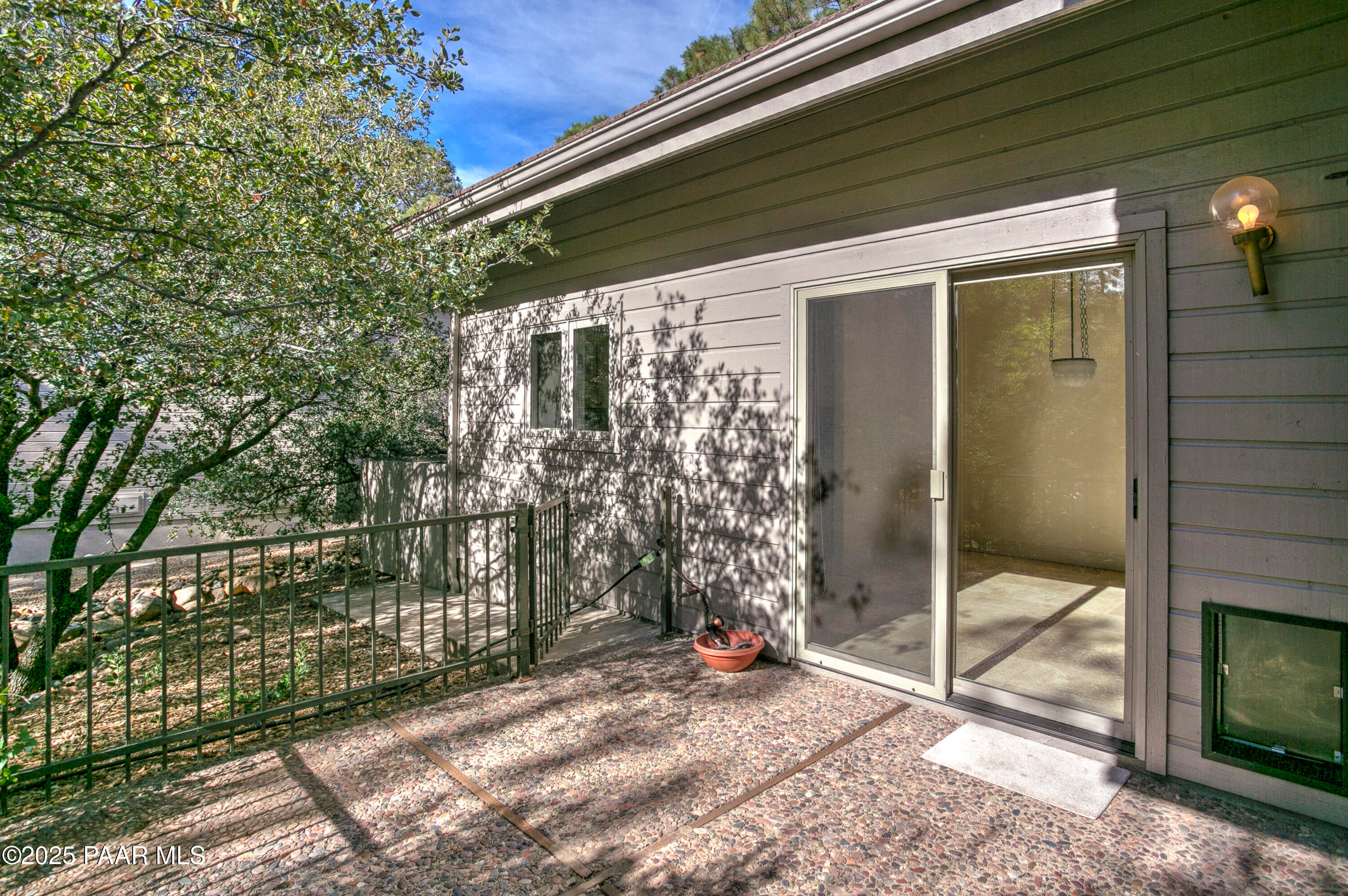 Prescott, Arizona, 86303, United States, 2 Bedrooms Bedrooms, ,2 BathroomsBathrooms,Residential,For Sale,1988042