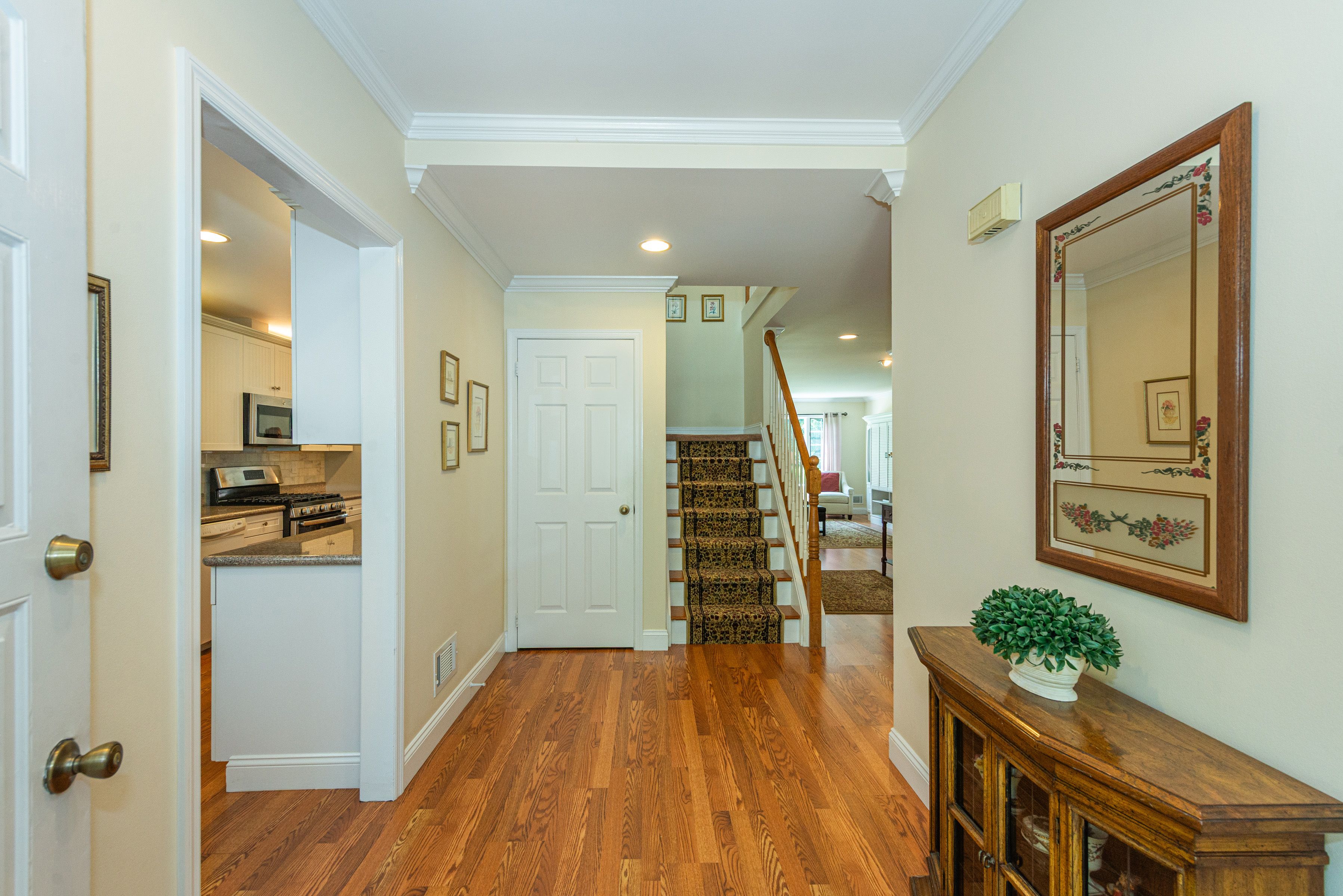  46 Village Drive, Montville, NJ 07045 - 物件實景