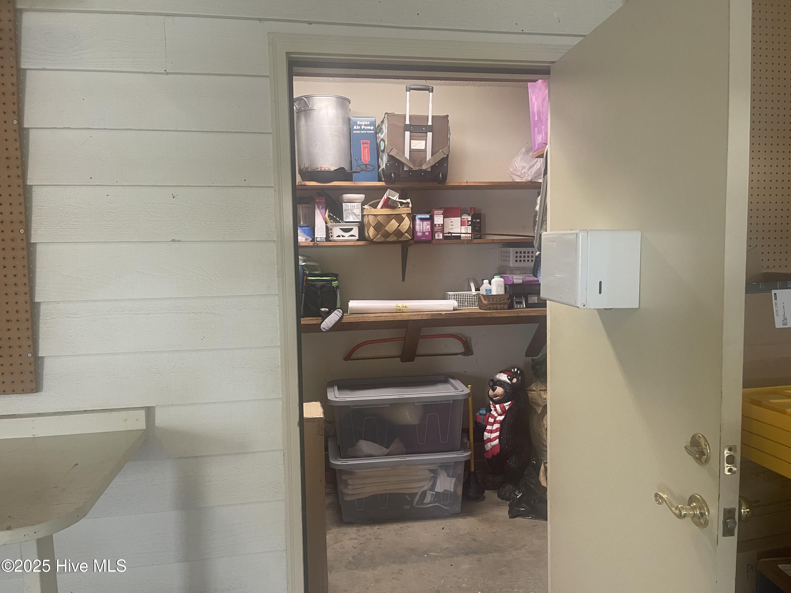 Oak Island, North Carolina, 28465, United States, 3 Bedrooms Bedrooms, ,2 BathroomsBathrooms,Residential,For Sale,1883696