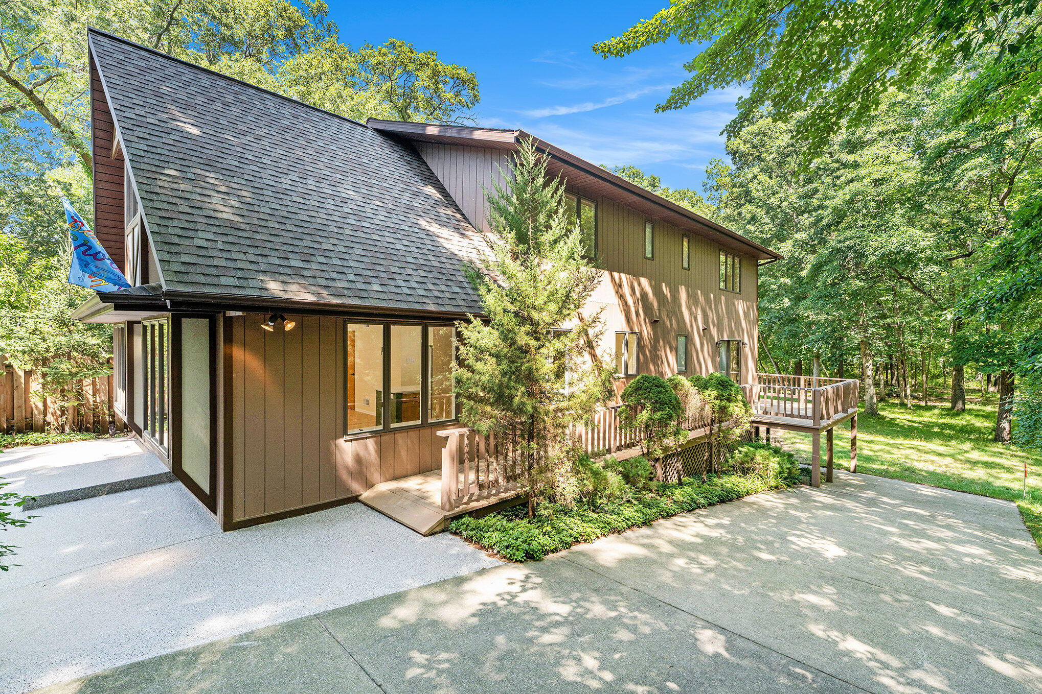 Beverly Shores, Indiana, 46301, United States, 3 Bedrooms Bedrooms, ,3 BathroomsBathrooms,Residential,For Sale,1919424
