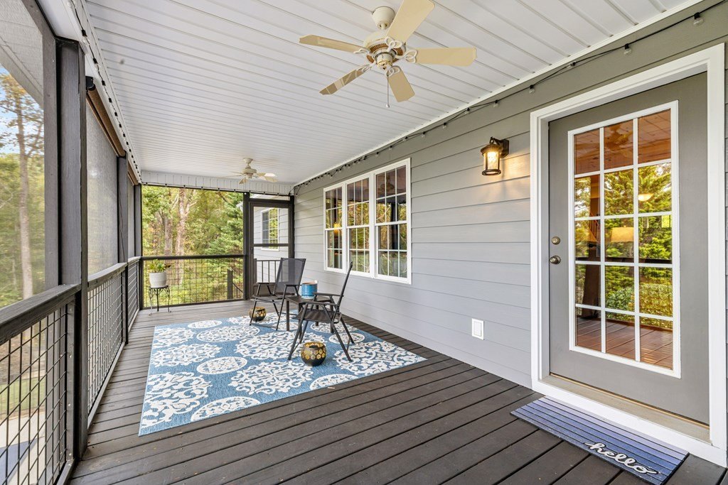 Hayesville, North Carolina, 28904, United States, 3 Bedrooms Bedrooms, ,4 BathroomsBathrooms,Residential,For Sale,1974136