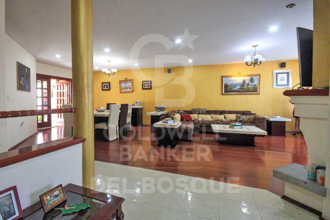 Roma, Tlalnepantla de Baz, Estado de México, 54054, Mexico, 4 Bedrooms Bedrooms, ,4 BathroomsBathrooms,Residential,For Sale,Roma,1613168