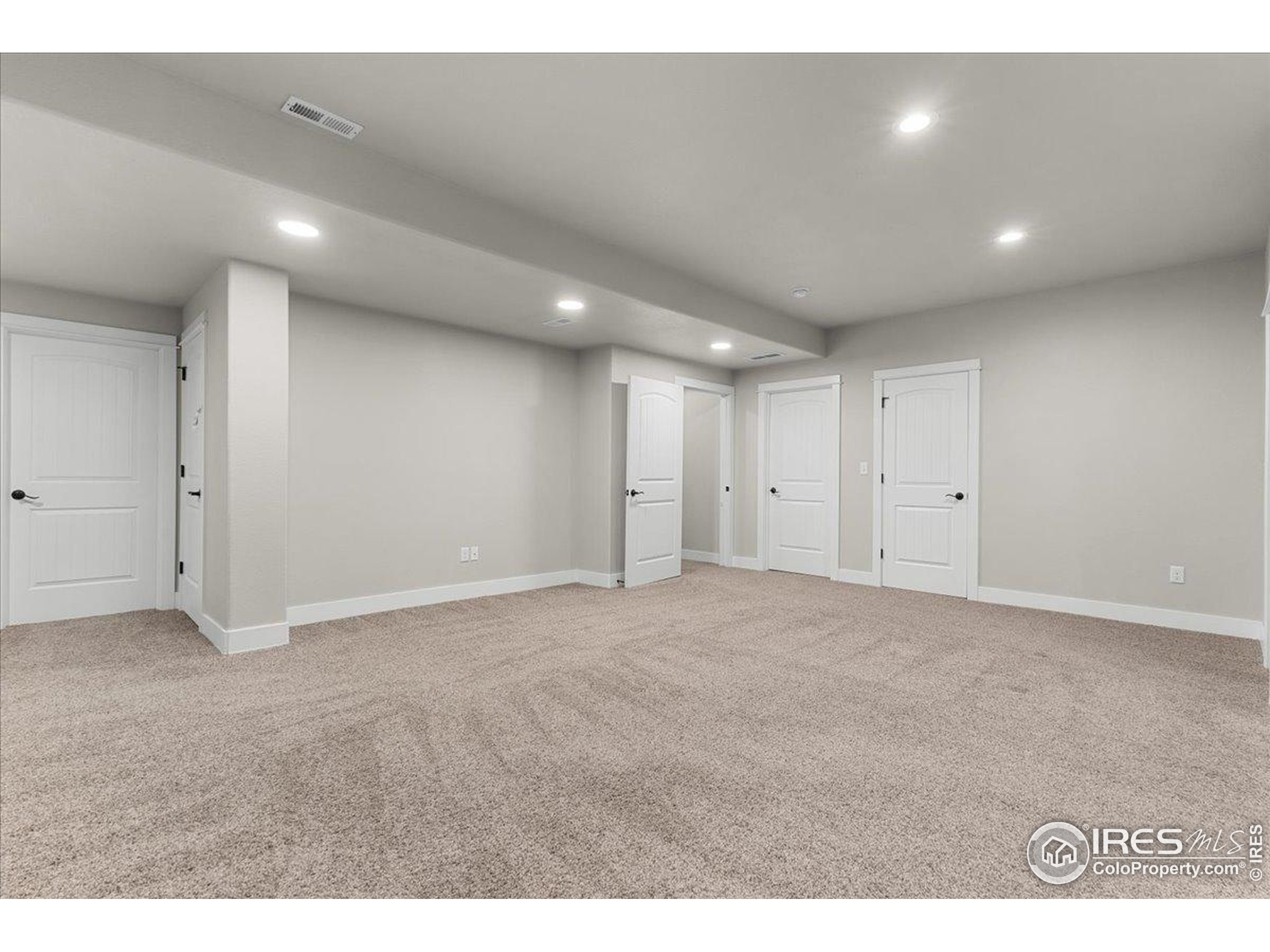 Severance, Colorado, 80550, United States, 5 Bedrooms Bedrooms, ,2 BathroomsBathrooms,Residential,For Sale,1910375