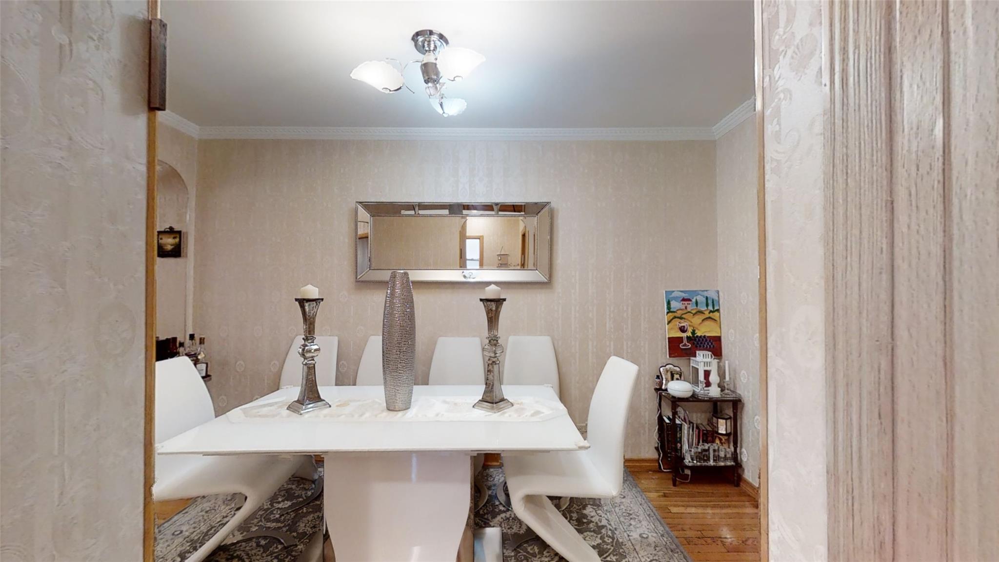 Rego Park, New York, 11374, United States, 2 Bedrooms Bedrooms, ,2 BathroomsBathrooms,Residential,For Sale,1796188