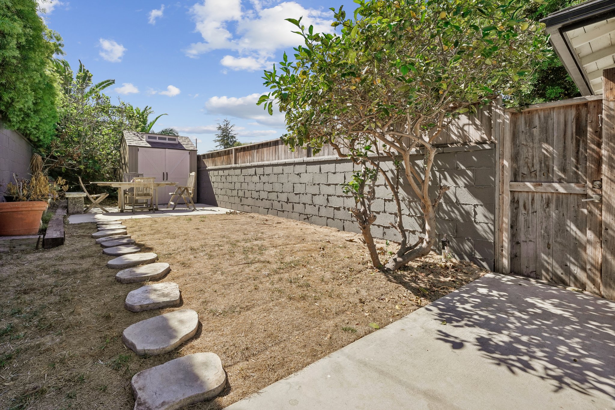  889 West 25th Street, Los Angeles, CA 90731 - 物件實景