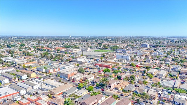 Los Angeles, California, 90061, United States, 2 Bedrooms Bedrooms, ,2 BathroomsBathrooms,Residential,For Sale,1981652