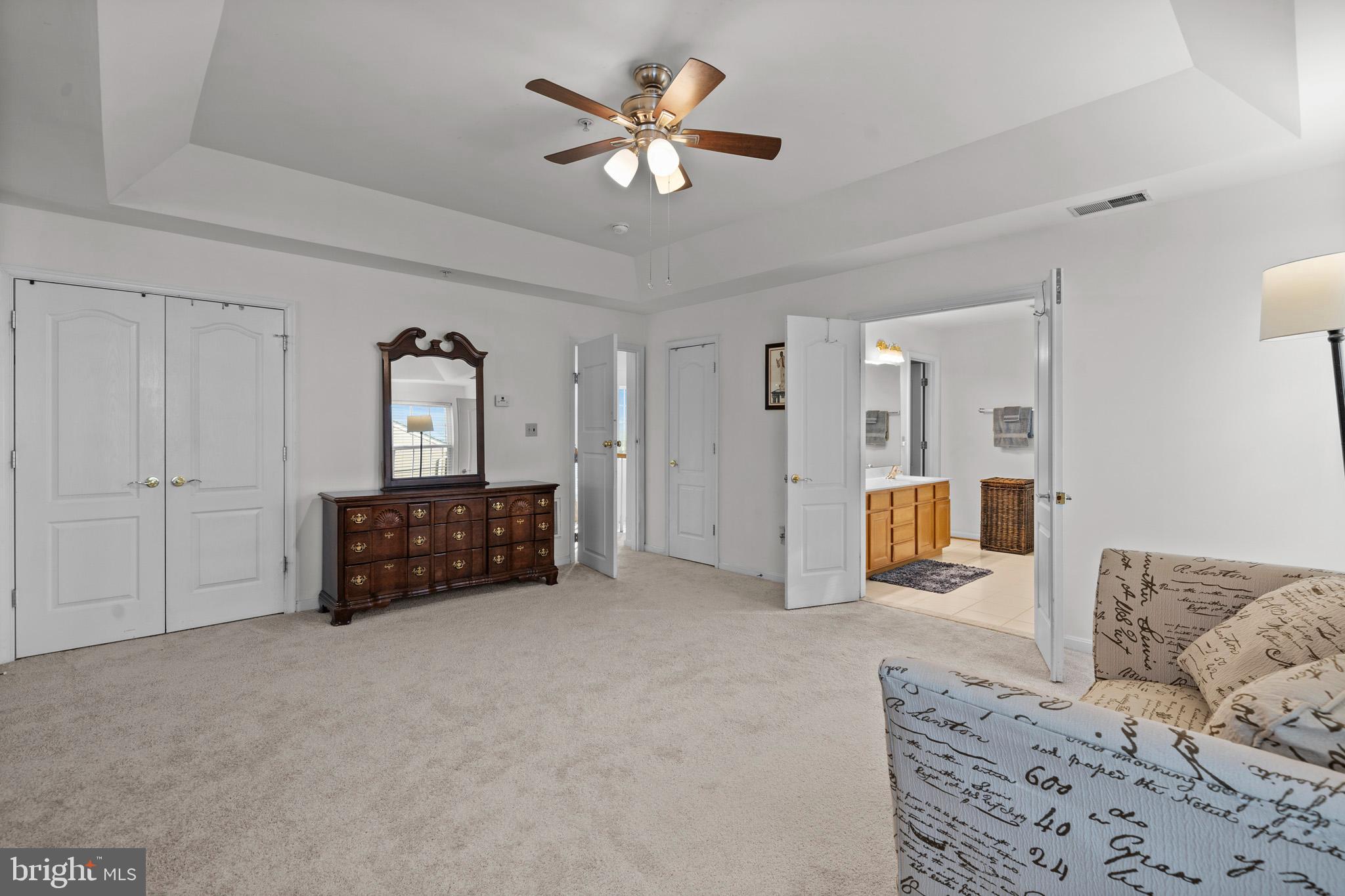 Clinton, Maryland, 20735, United States, 5 Bedrooms Bedrooms, ,4 BathroomsBathrooms,Residential,For Sale,2005759