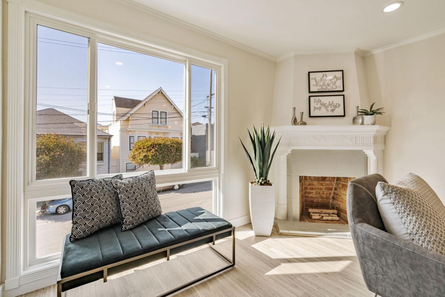 San Francisco, California, 94134, United States, 2 Bedrooms Bedrooms, ,1 BathroomBathrooms,Residential,For Sale,1926351