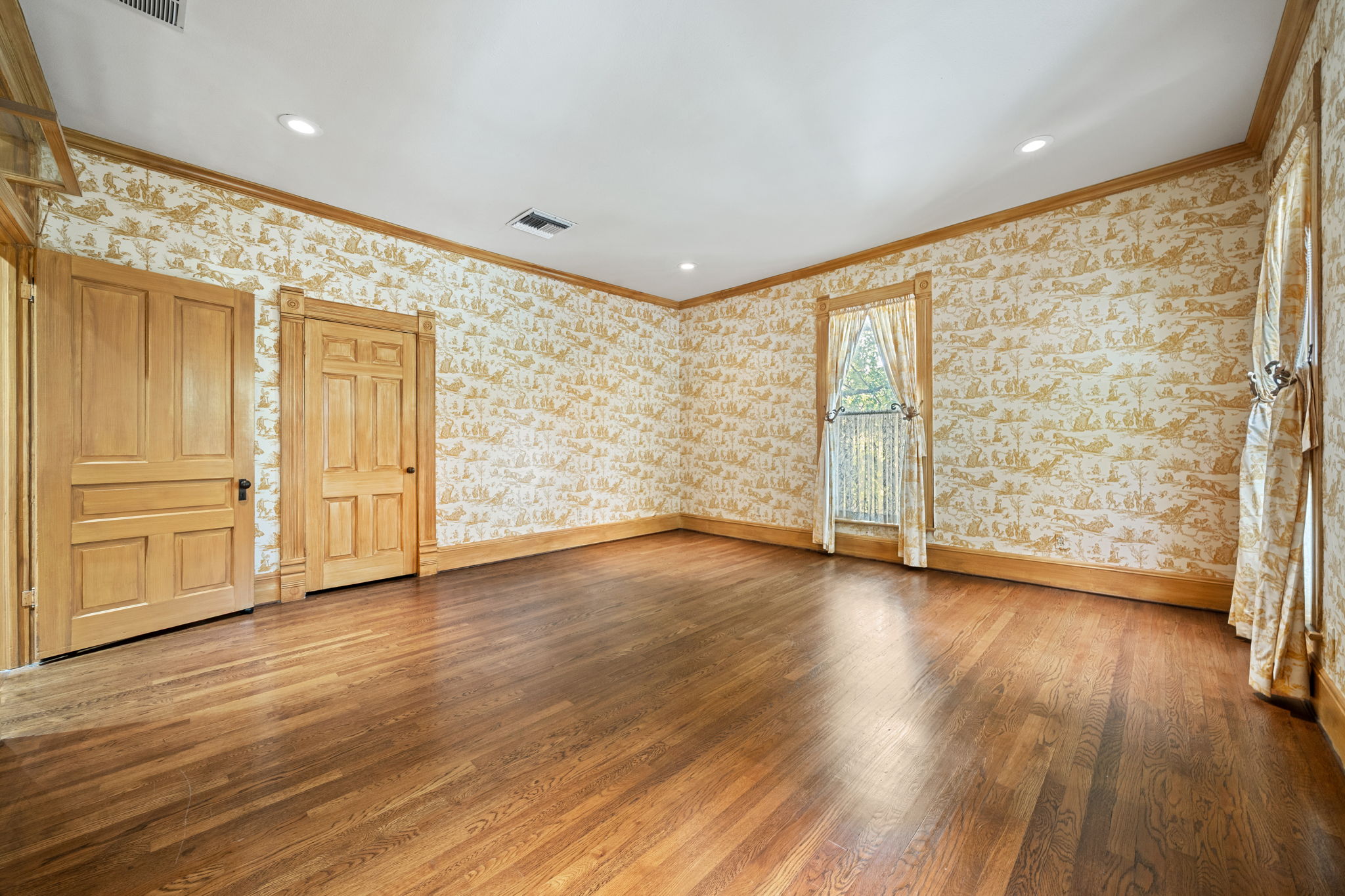 San Marcos, Texas, 78666, United States, 3 Bedrooms Bedrooms, ,4 BathroomsBathrooms,Residential,For Sale,1981922