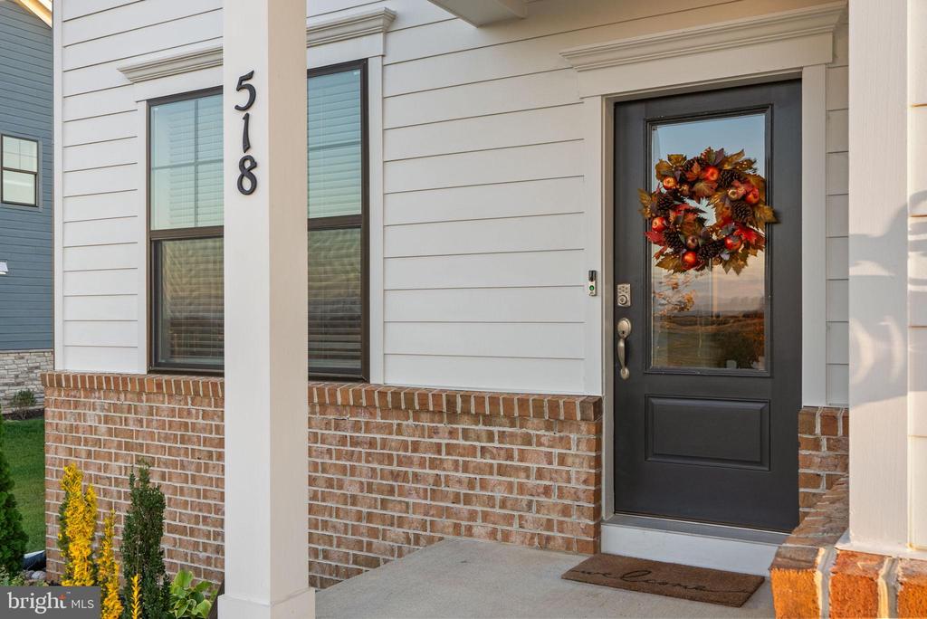 Frederick, Maryland, 21701, United States, 5 Bedrooms Bedrooms, ,4 BathroomsBathrooms,Residential,For Sale,1987107