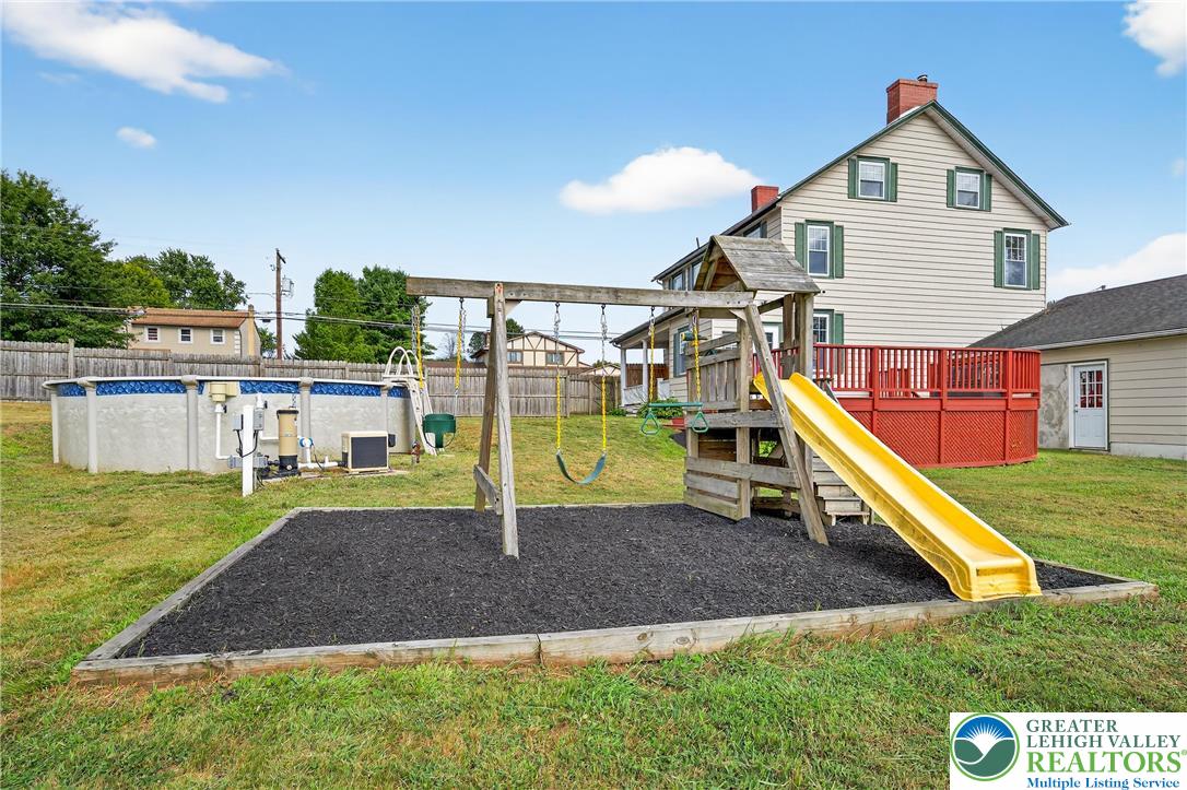 East Allen Twp, Pennsylvania, 18017, United States, 4 Bedrooms Bedrooms, ,2 BathroomsBathrooms,Residential,For Sale,1926367